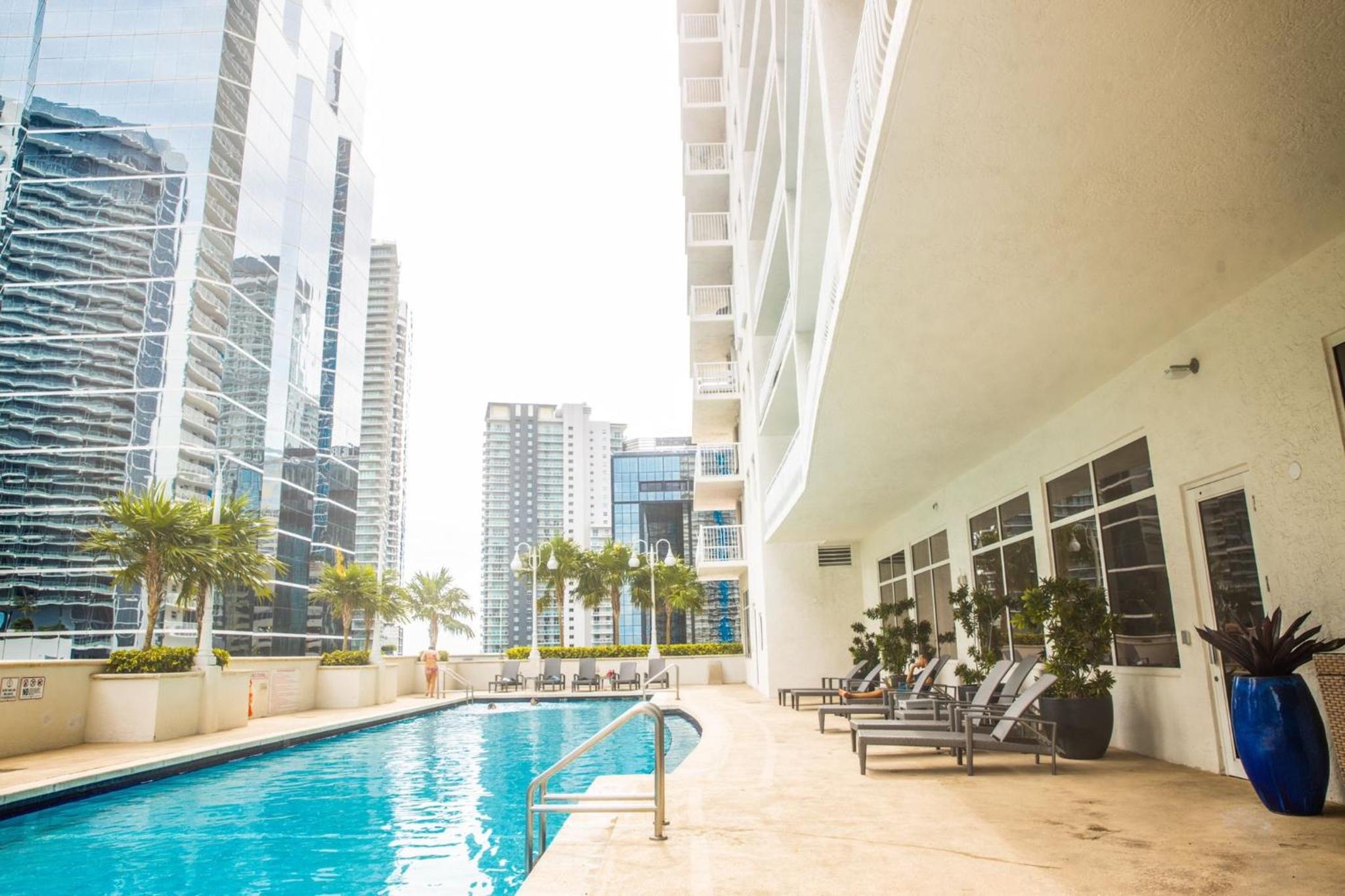 High Rise Brickell Modern Studio