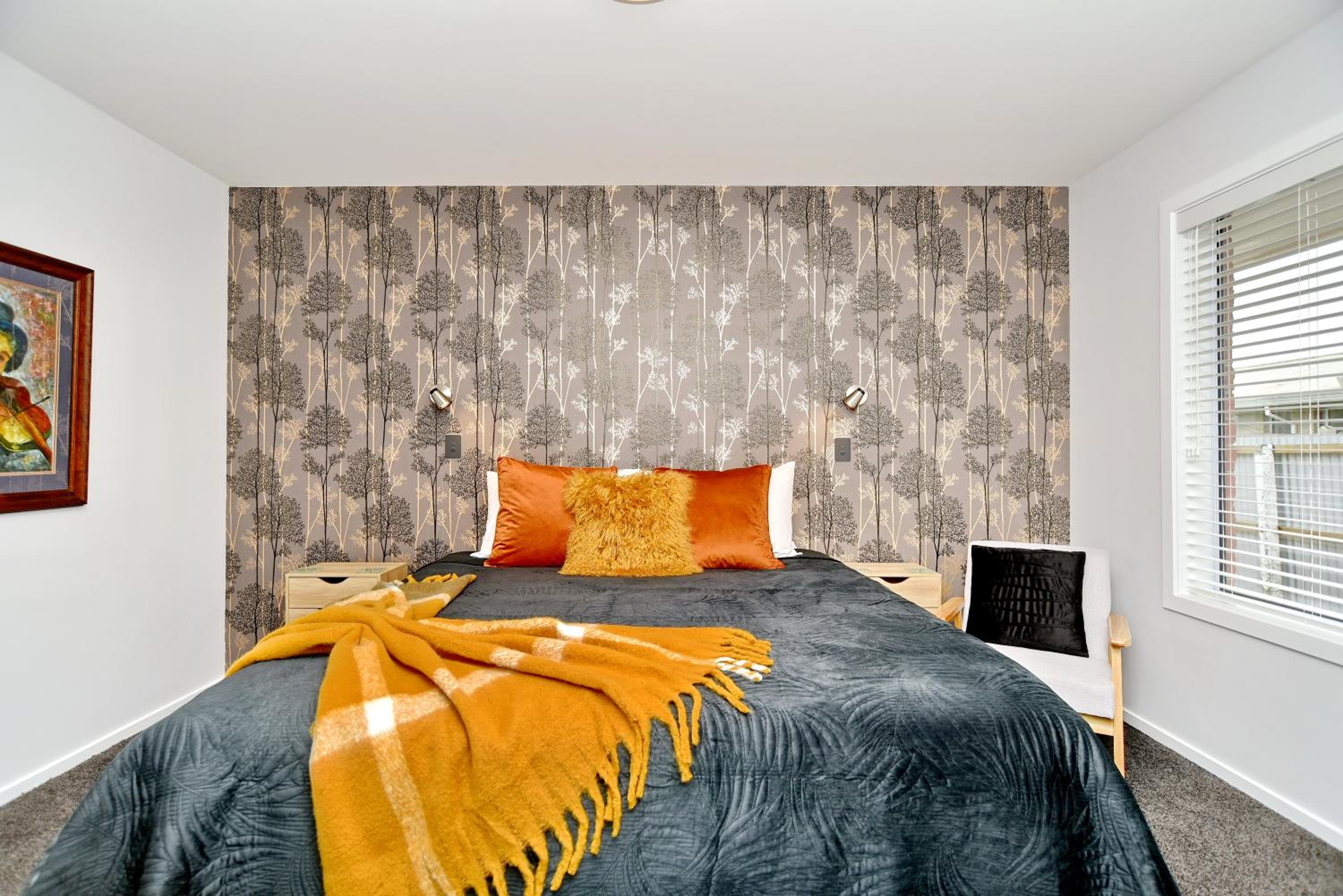 Brockworth Place - Christchurch Holiday Homes