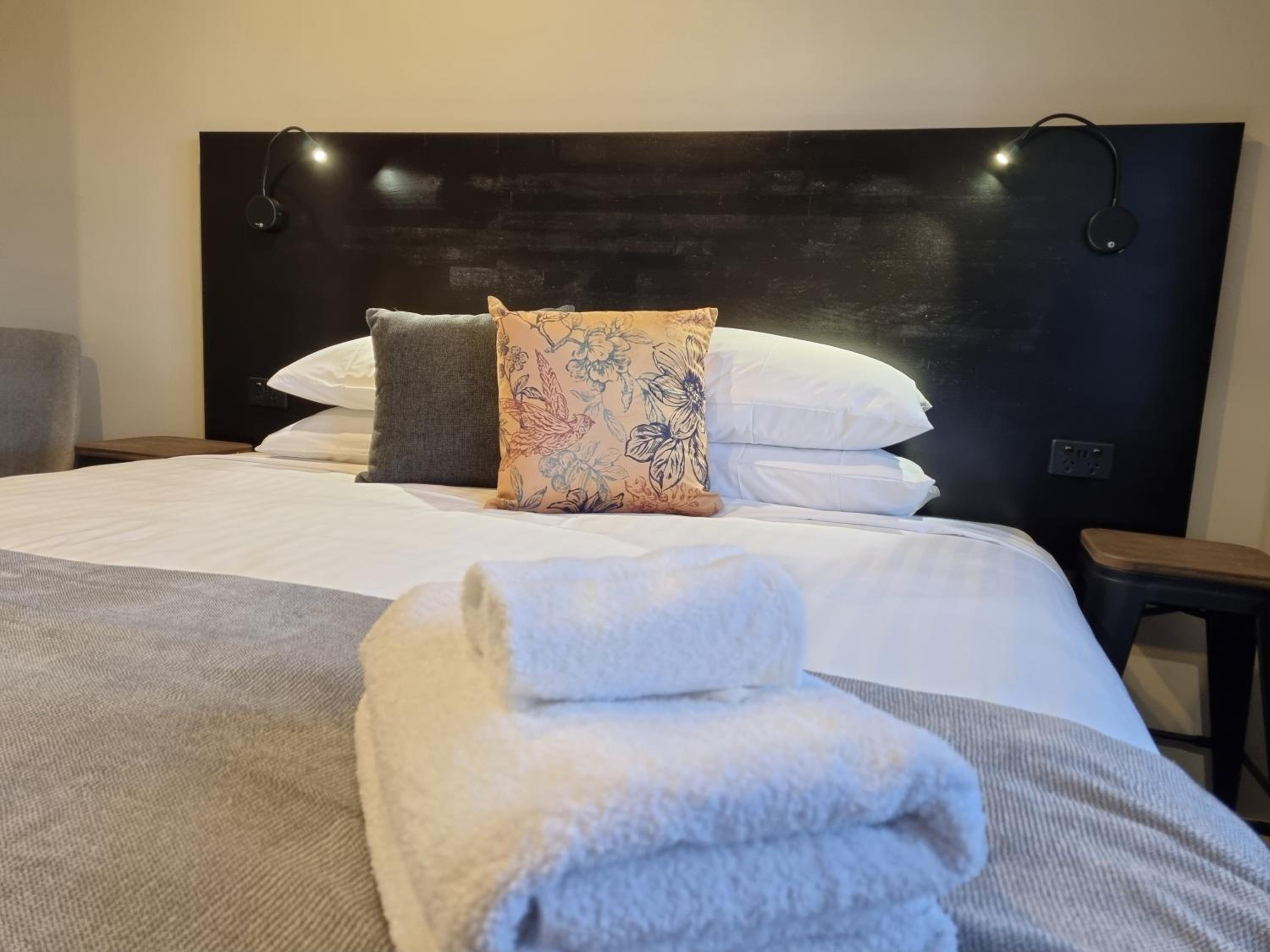 Blue Wren Lodge Waratah view 4