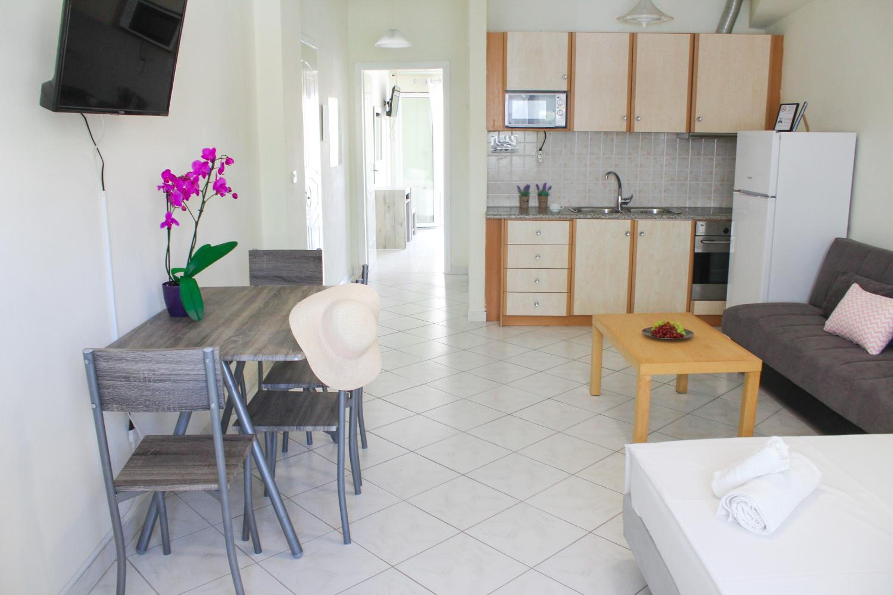 Iason Apartments
