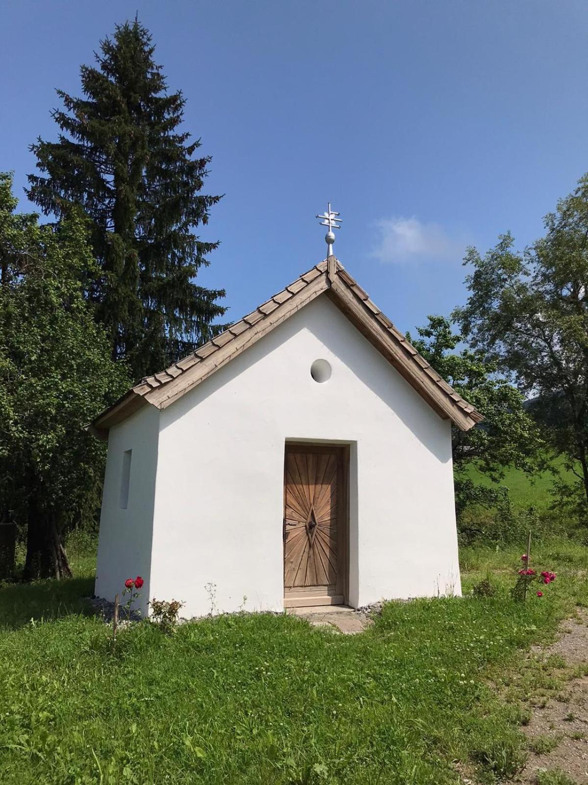 Photo 33