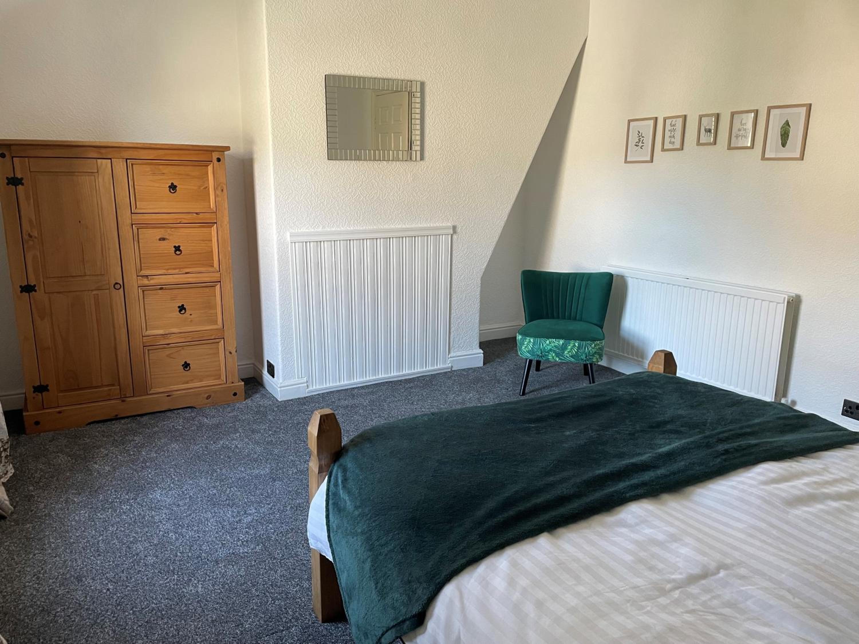 4 Bedroom House in Harrogate Town Centre view 3