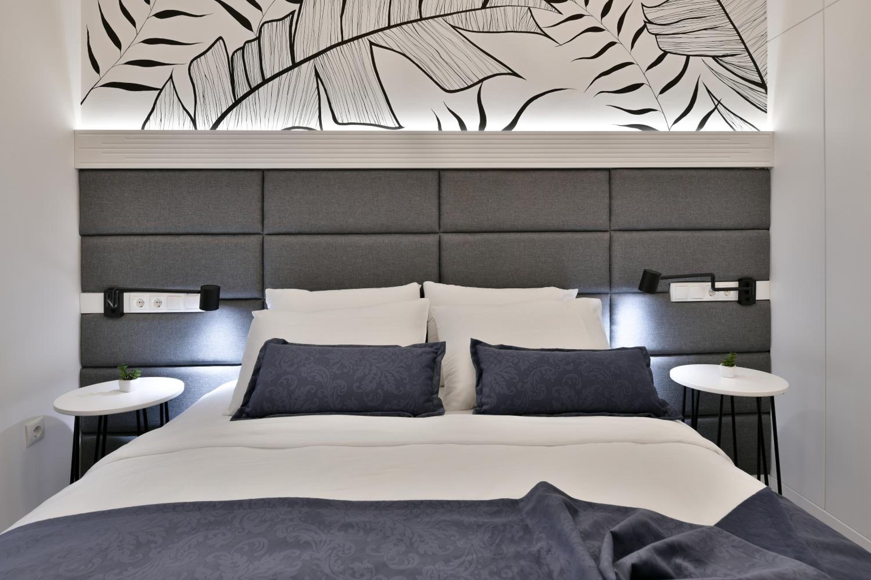 Luxury Galla Apartments in the City Center view 3