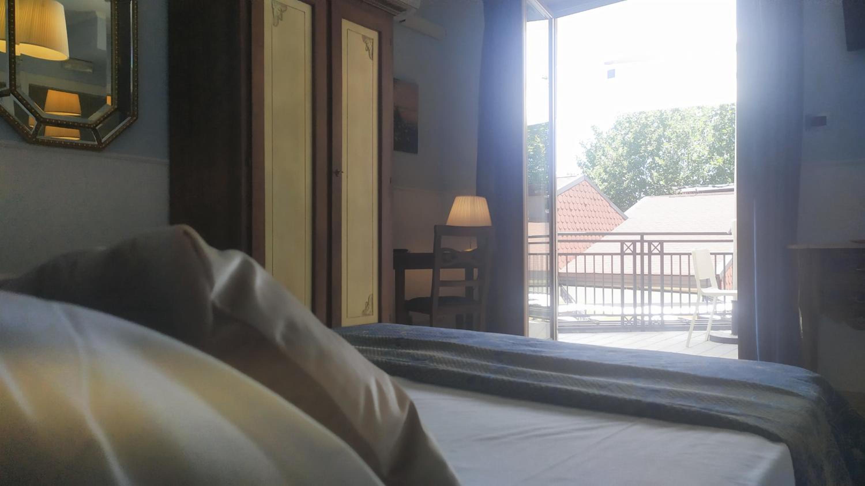 Photo 18