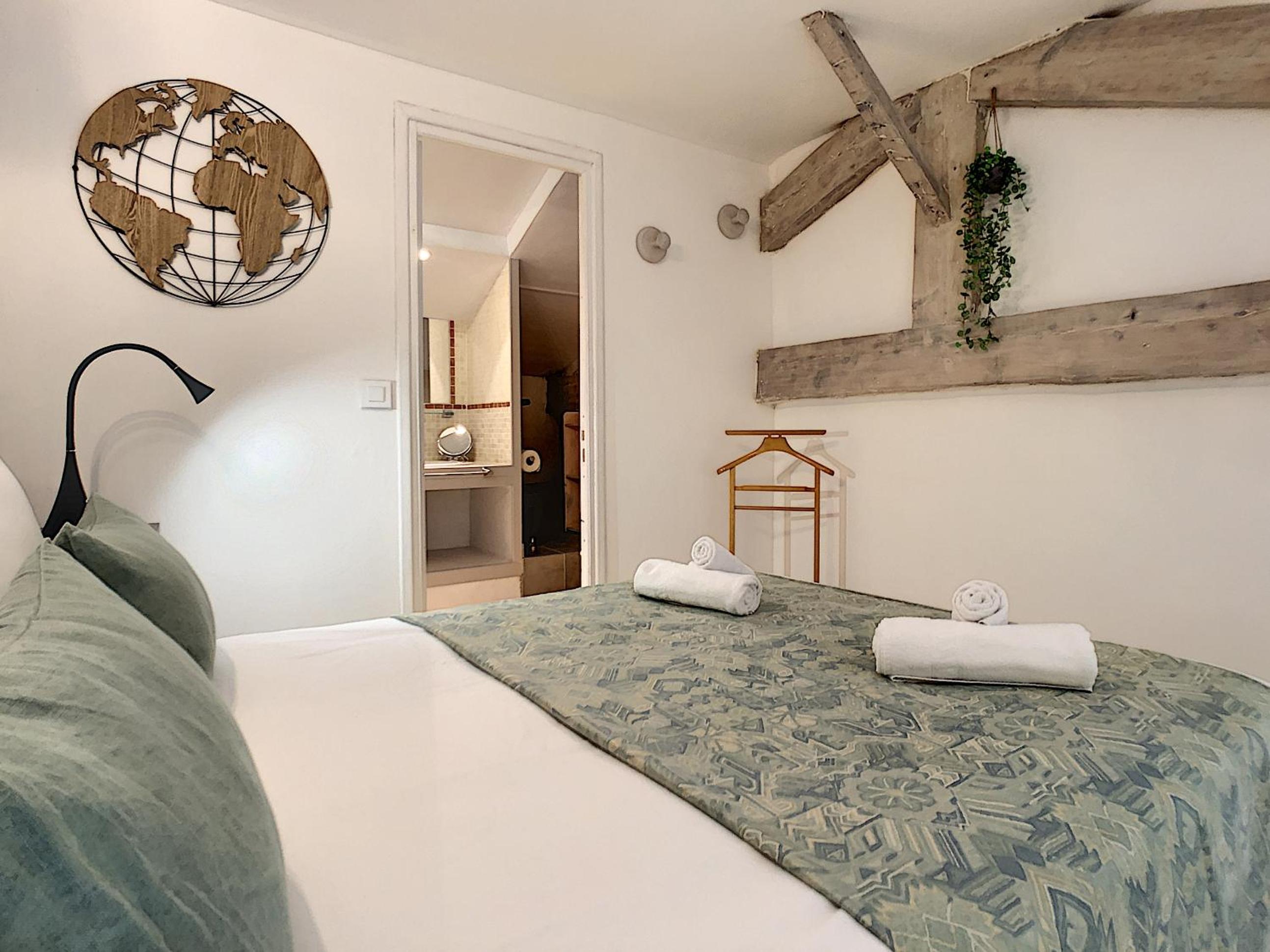 Nestor&Jeeves - SECRET BEACH DUPLEX - Very close sea - Atypical