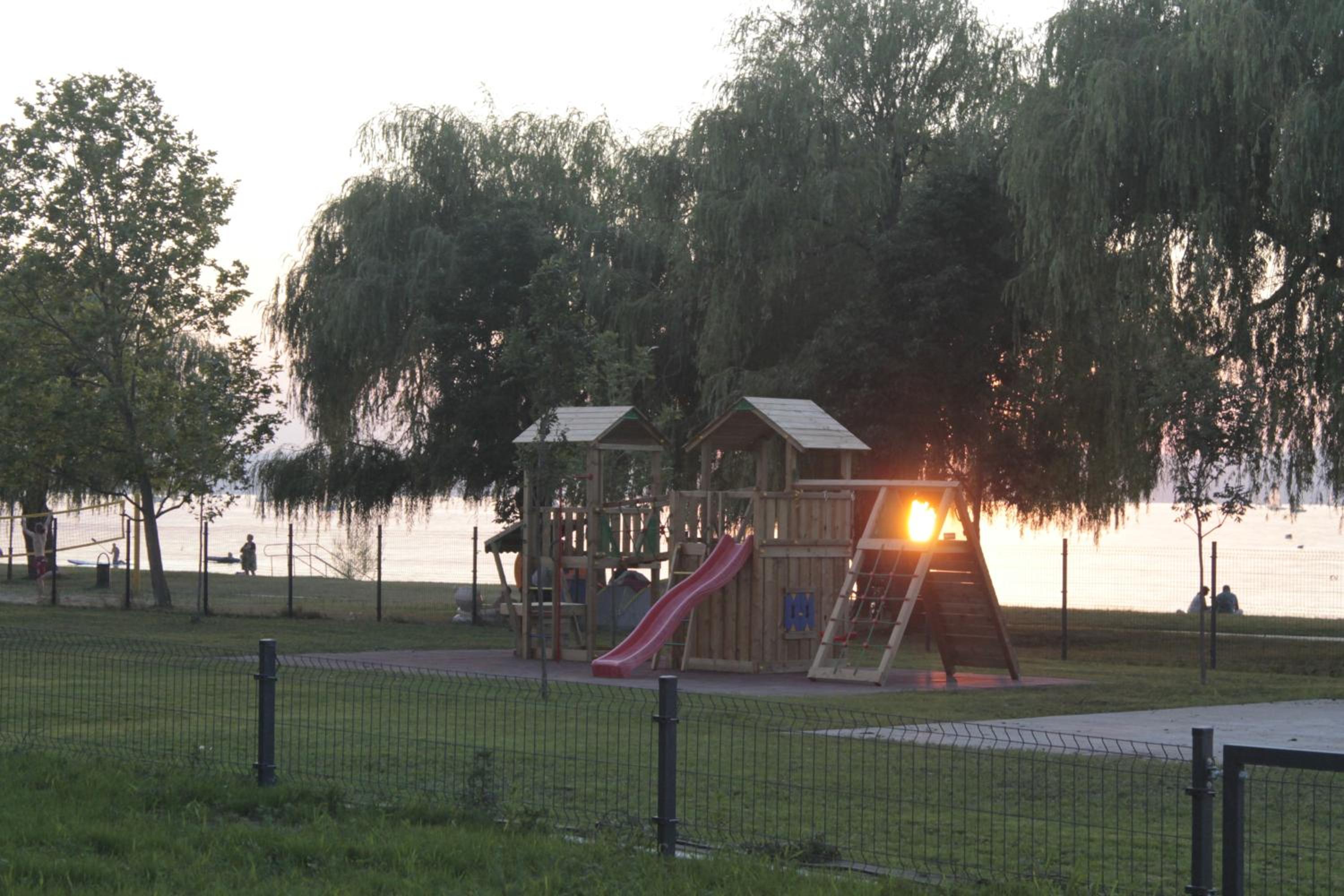 Vízparti Apartman