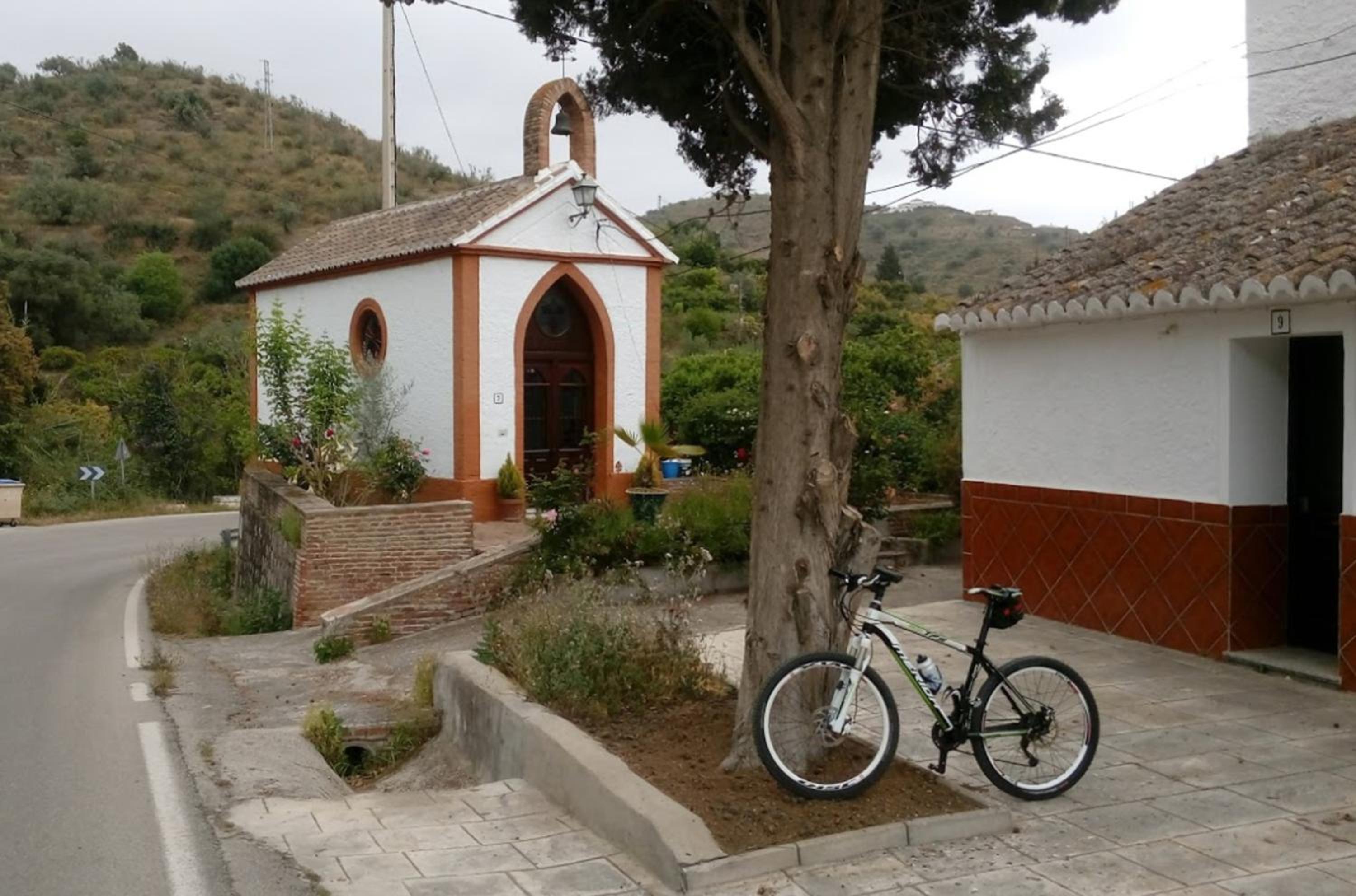 Quaint House in Canillas with Pool
