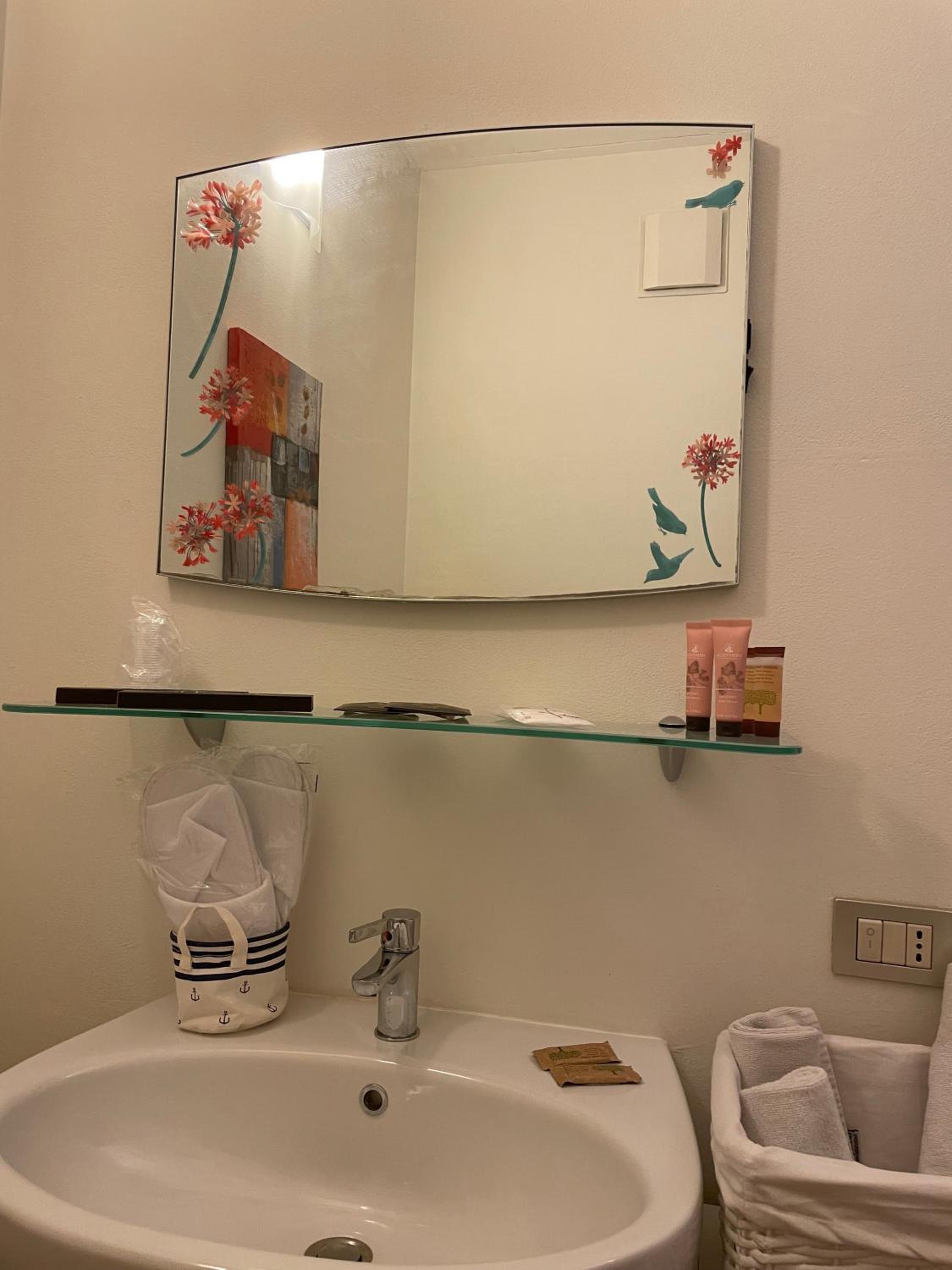Photo 12