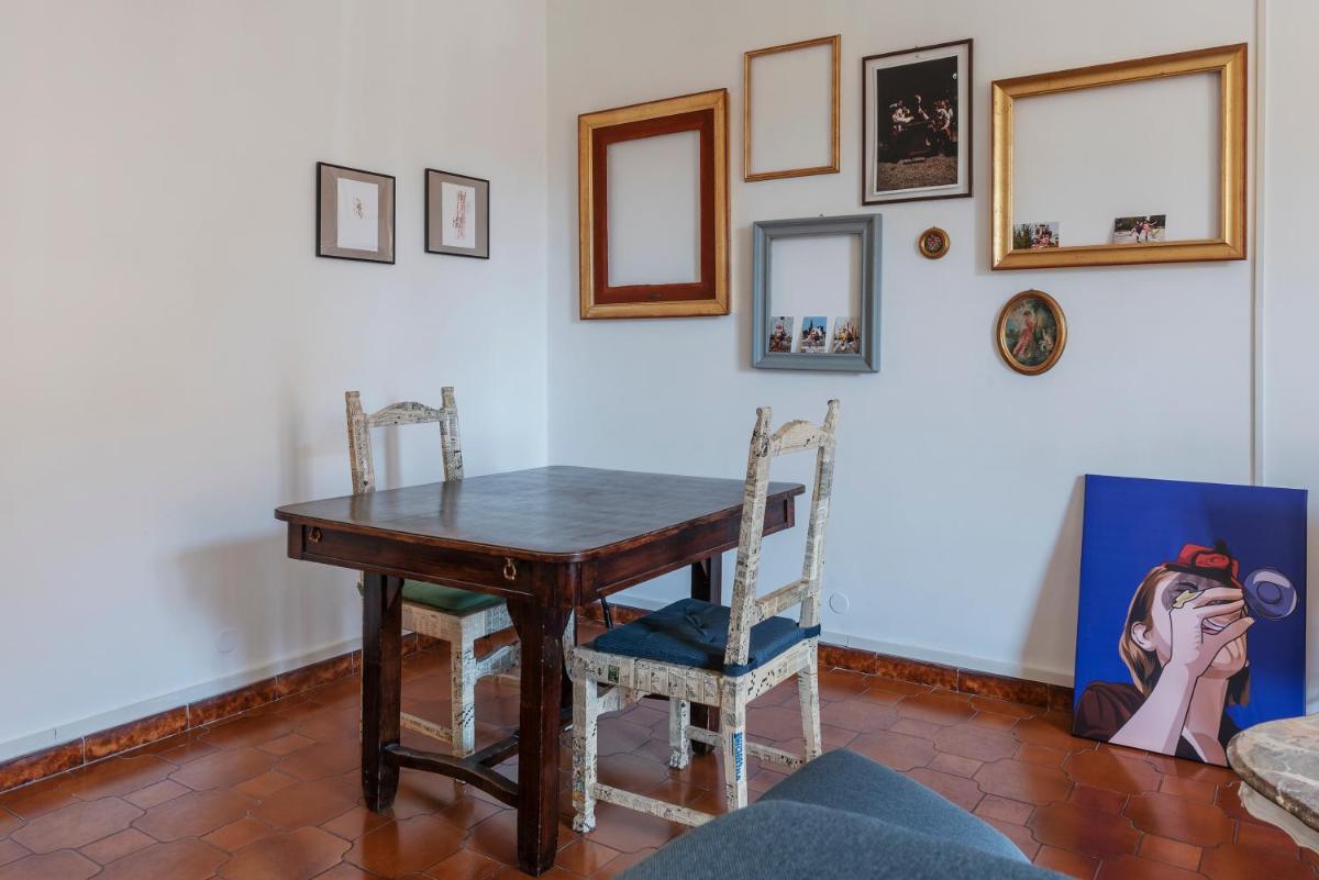 Santa Maria Maggiore Roomy and Bright Flat