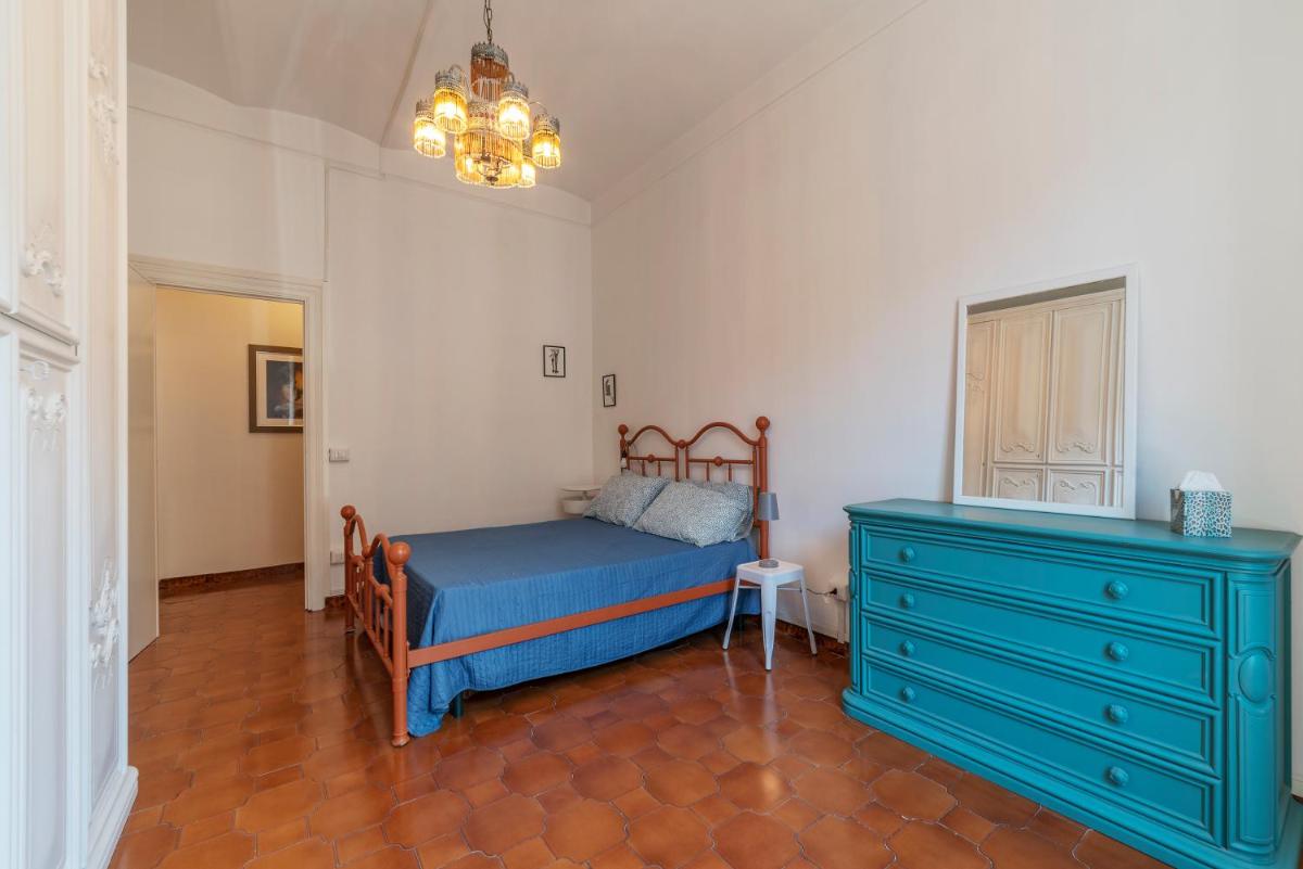 Santa Maria Maggiore Roomy and Bright Flat