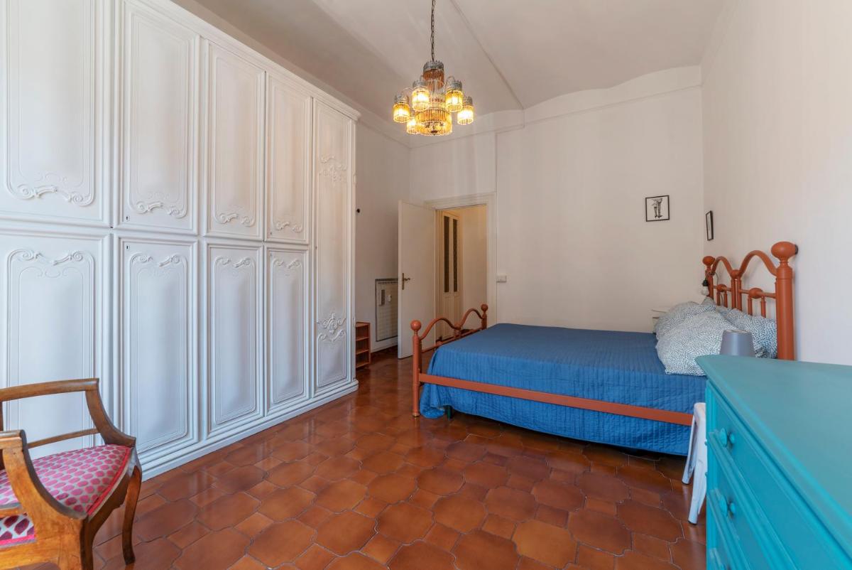 Santa Maria Maggiore Roomy and Bright Flat