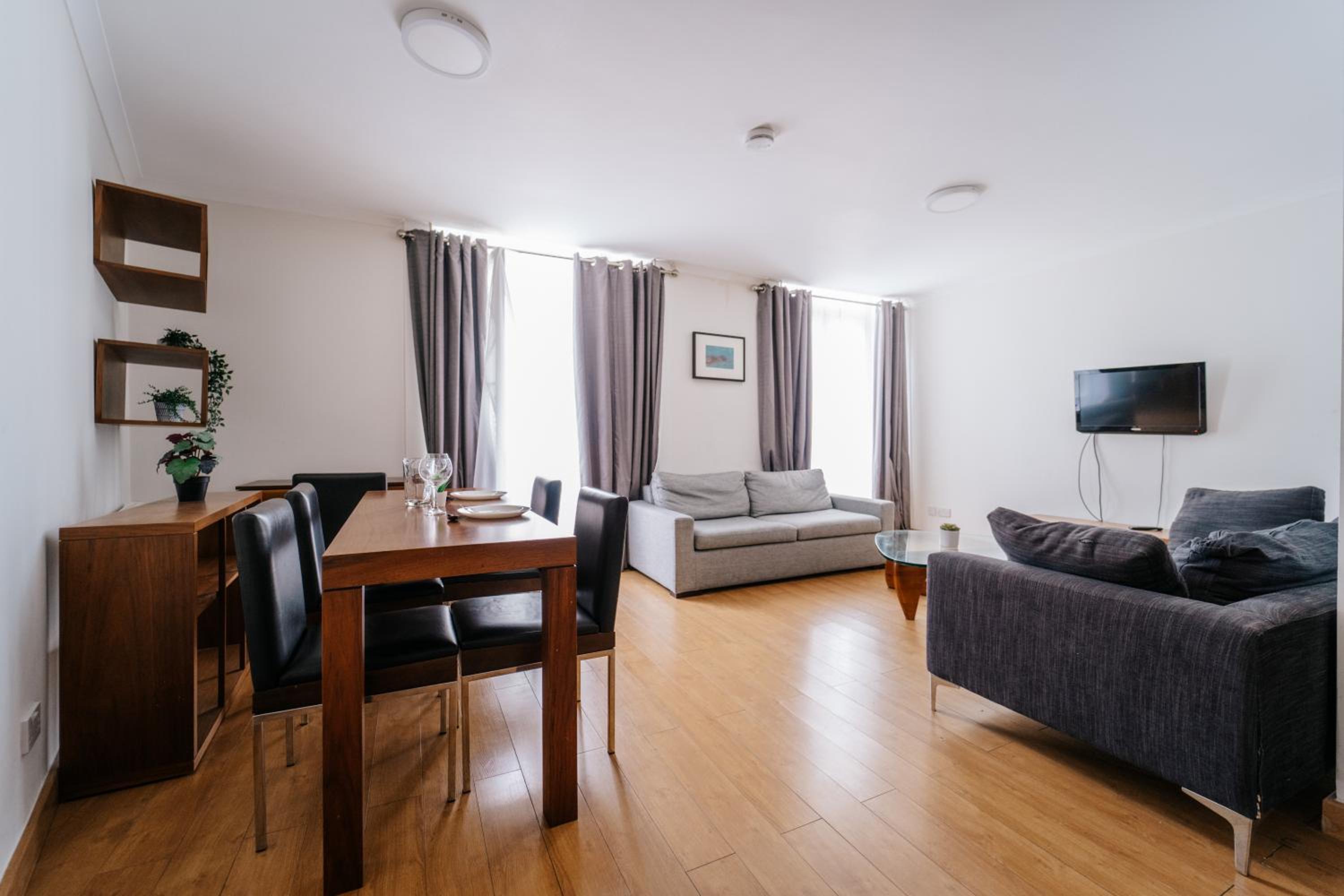 Blue Star Apartments