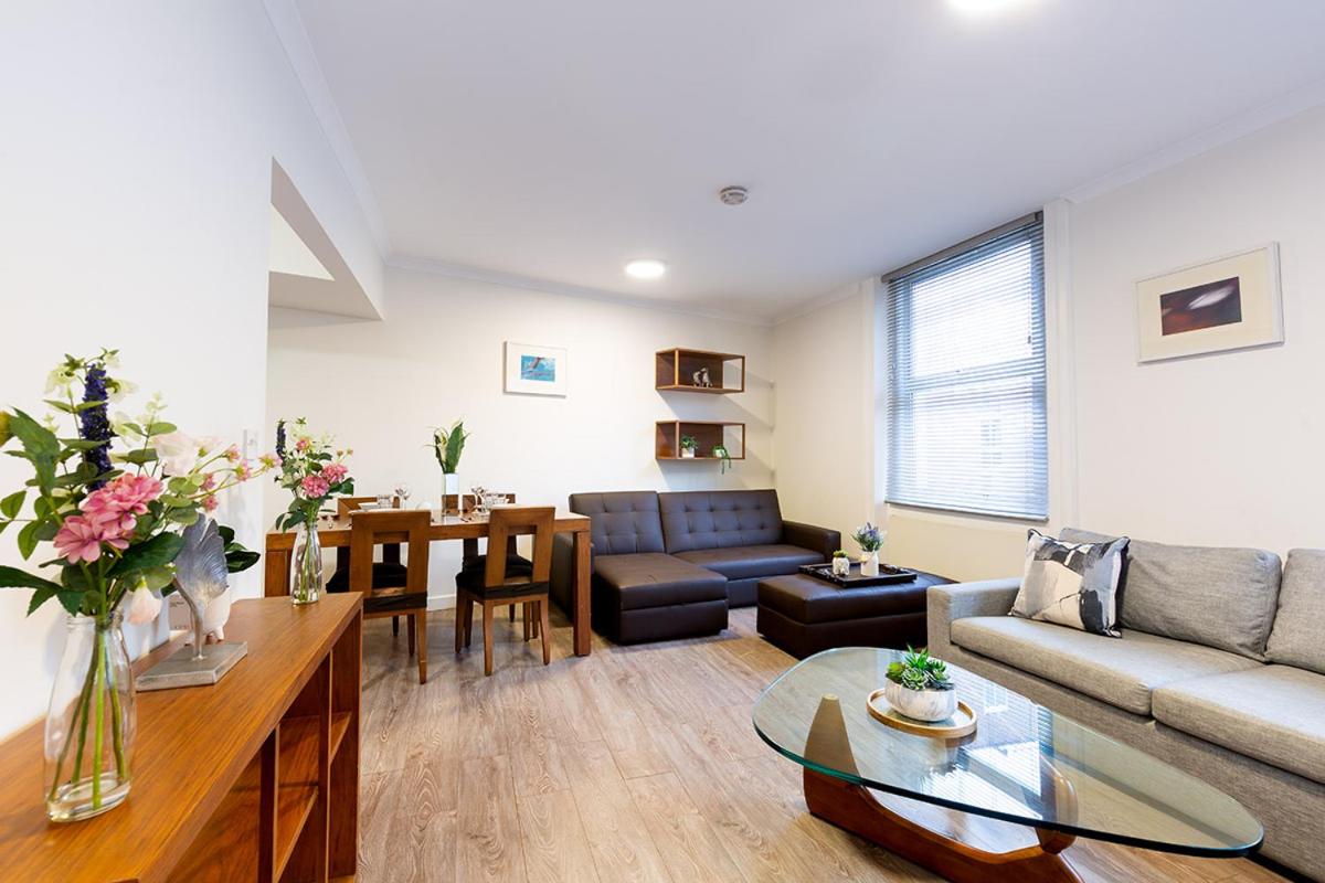 Blue Star Apartments