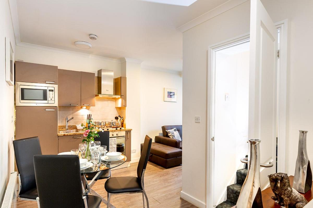 Blue Star Apartments