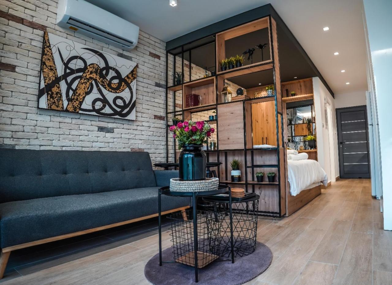 COSea Living: SeaSide Elegant Suite in Harbour 112