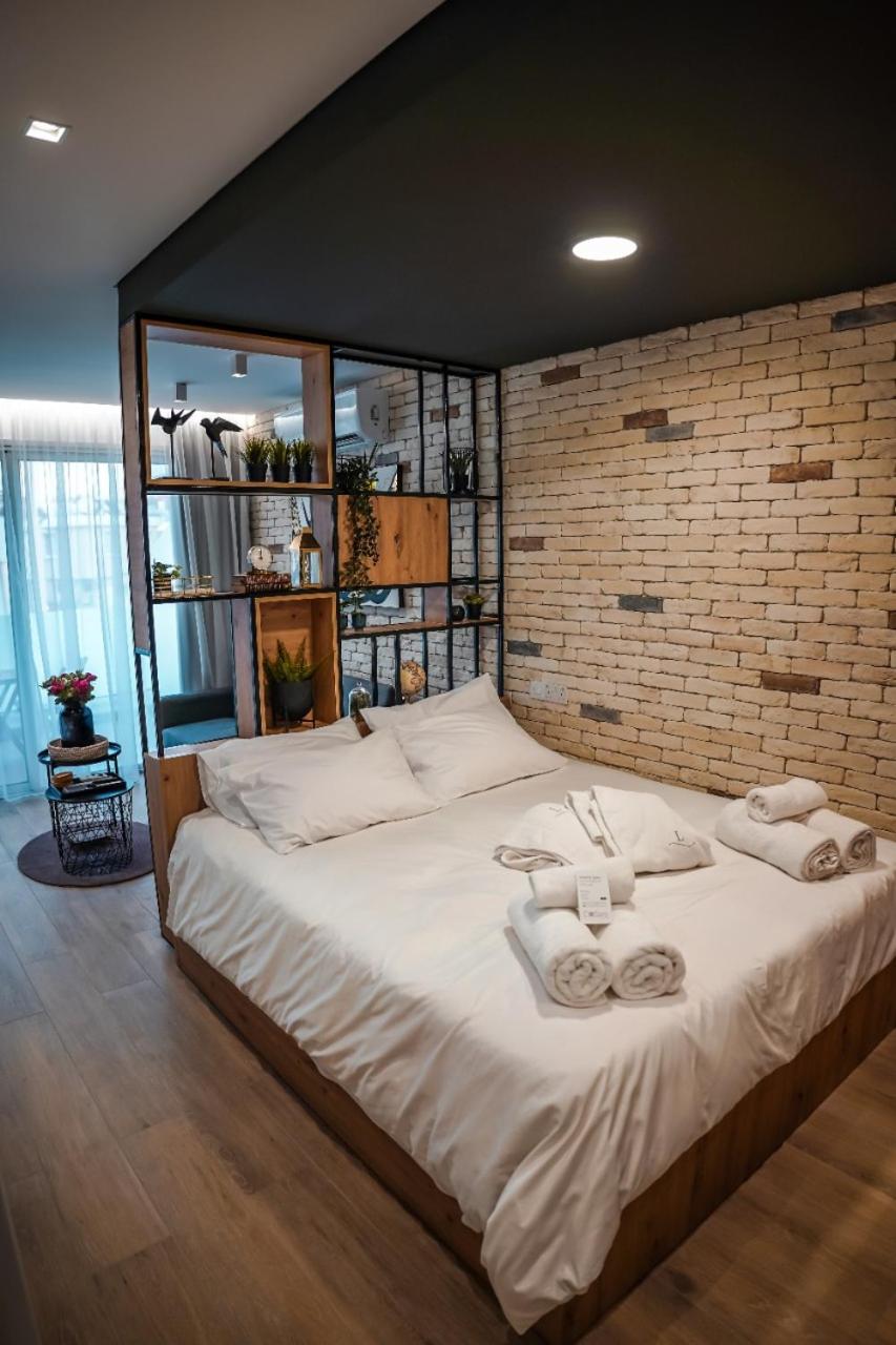 COSea Living: SeaSide Elegant Suite in Harbour 112