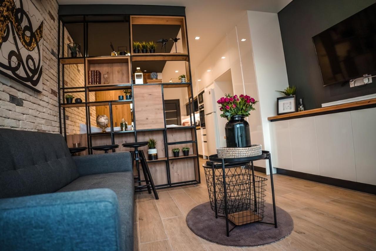 COSea Living: SeaSide Elegant Suite in Harbour 112