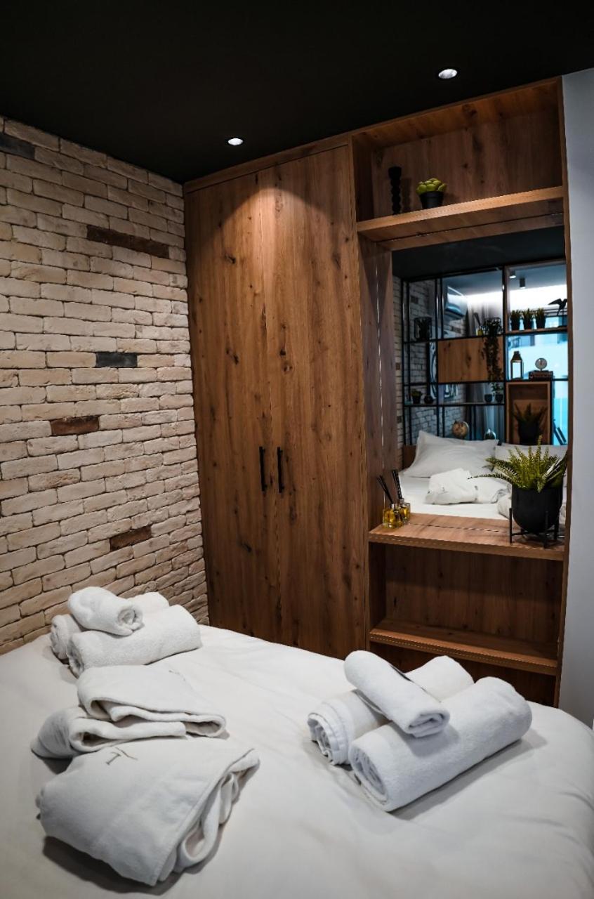 COSea Living: SeaSide Elegant Suite in Harbour 112