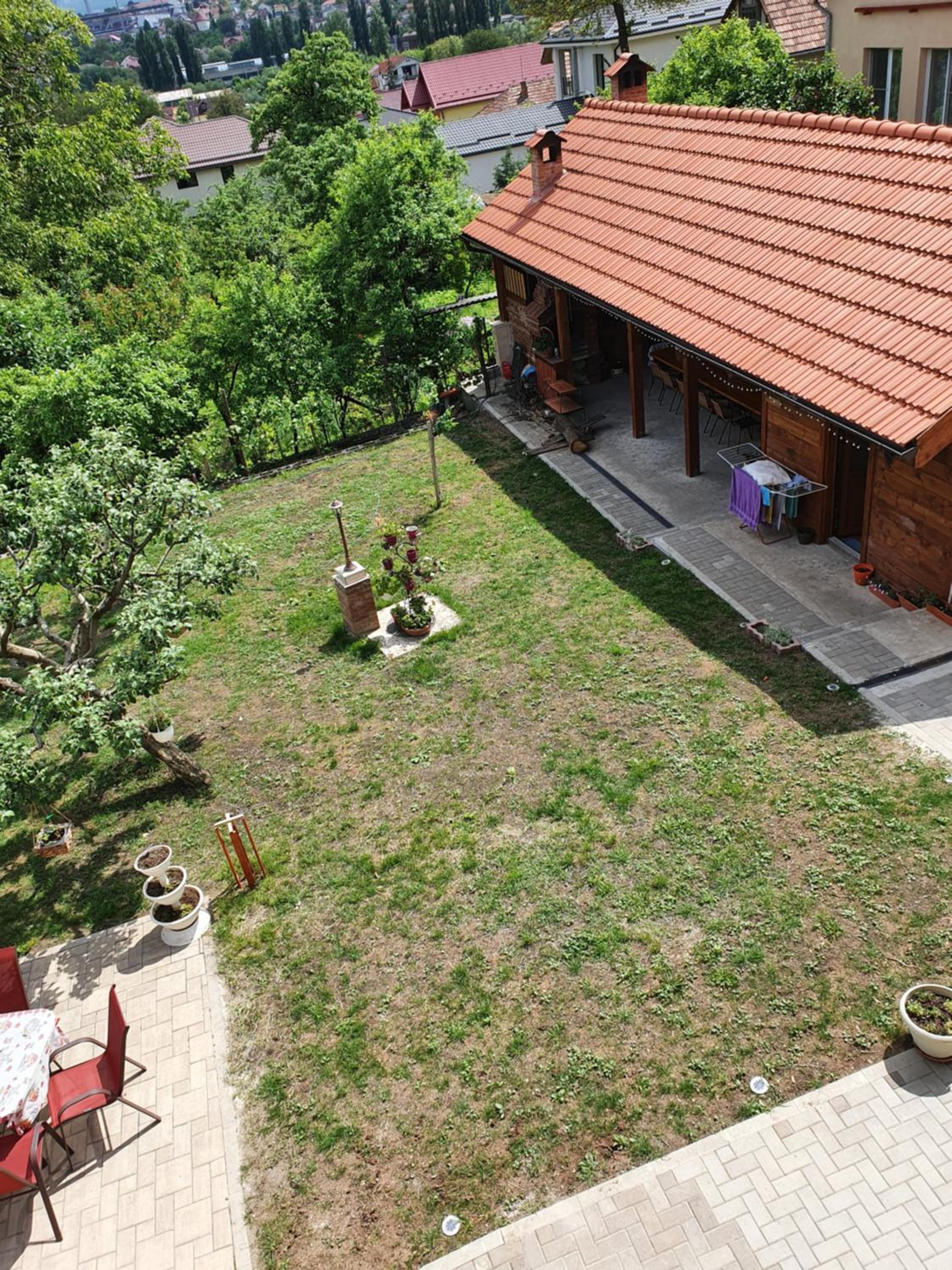 Photo 52