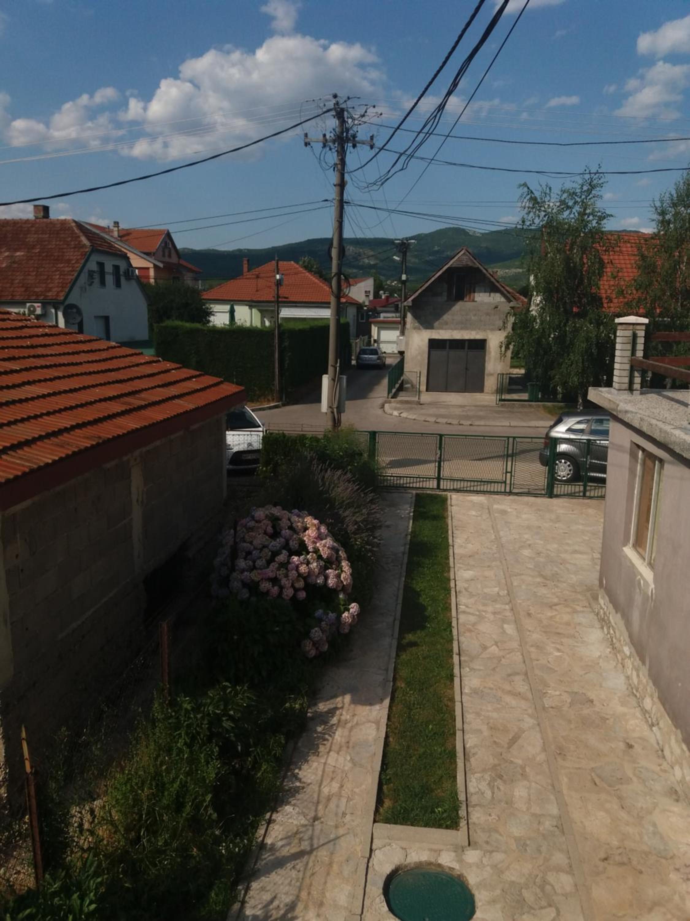 Photo 9