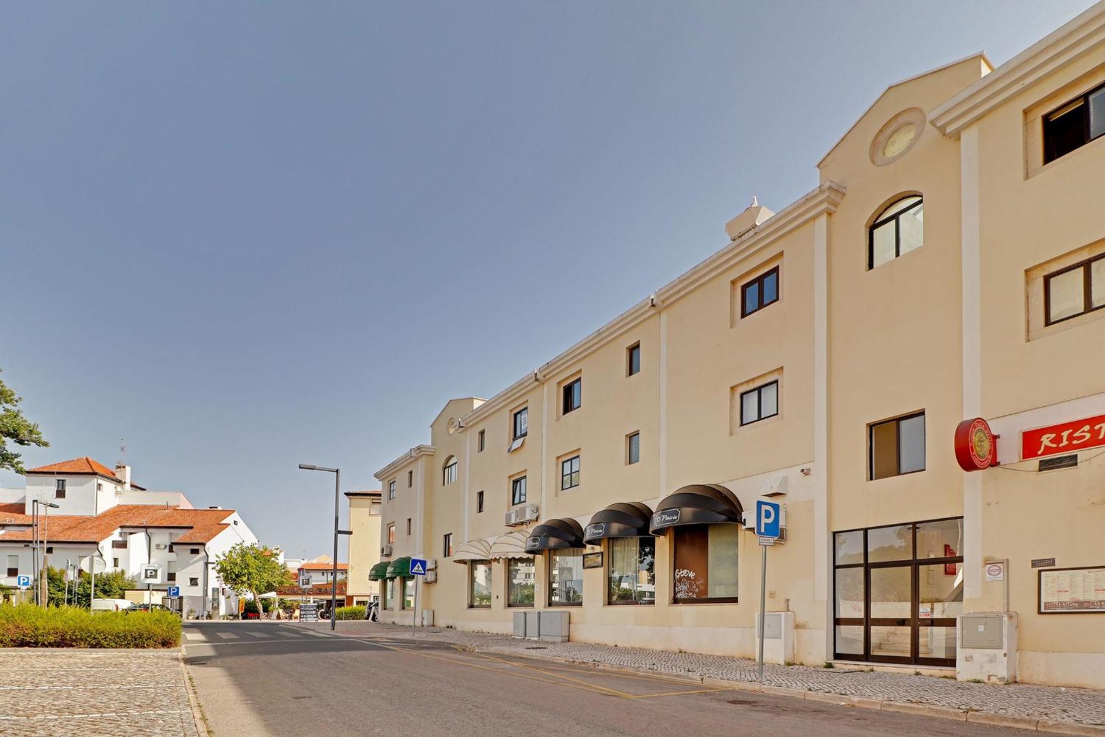 Vilamoura Central 1 by Homing view 3