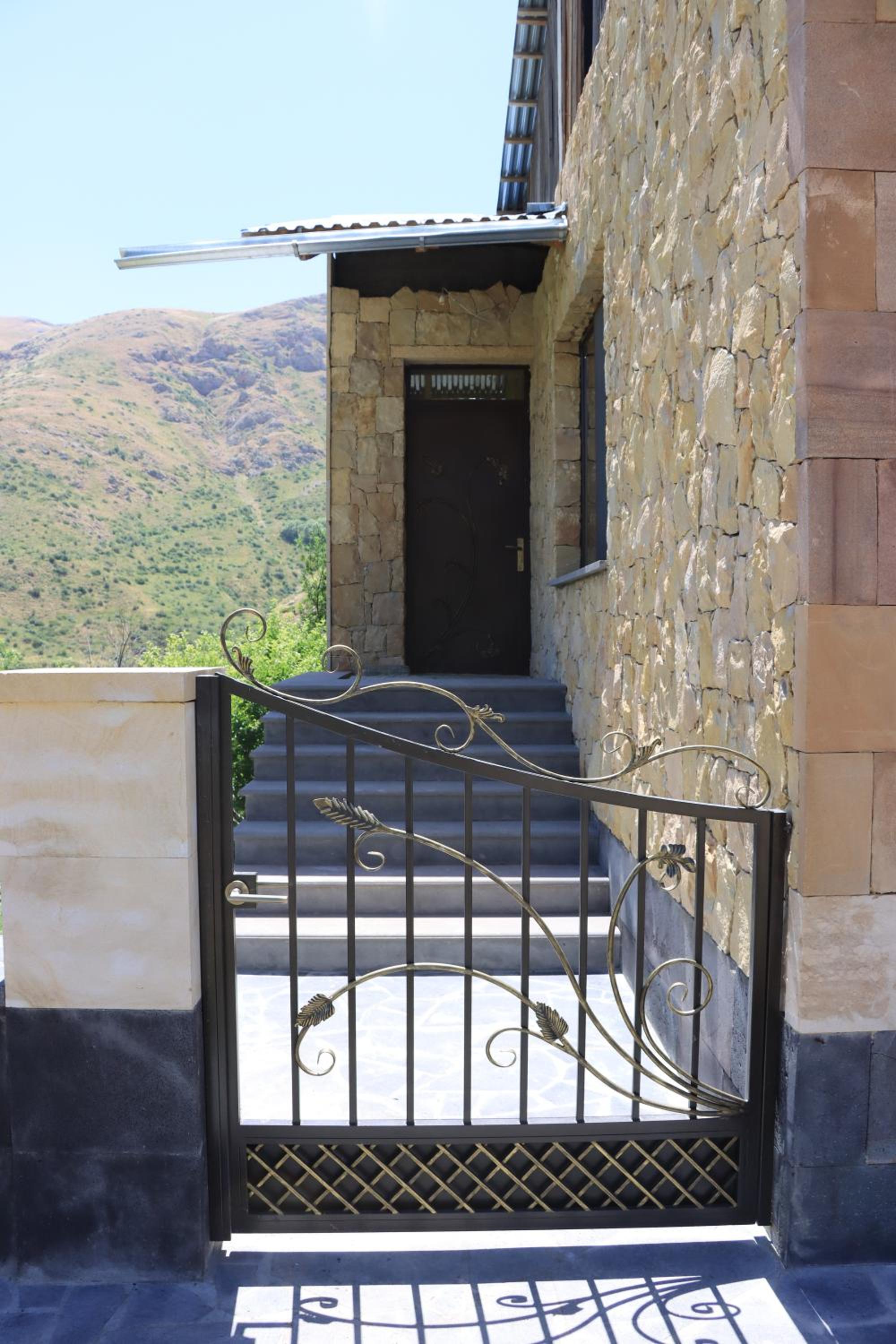 Gnishik Eco Resort
