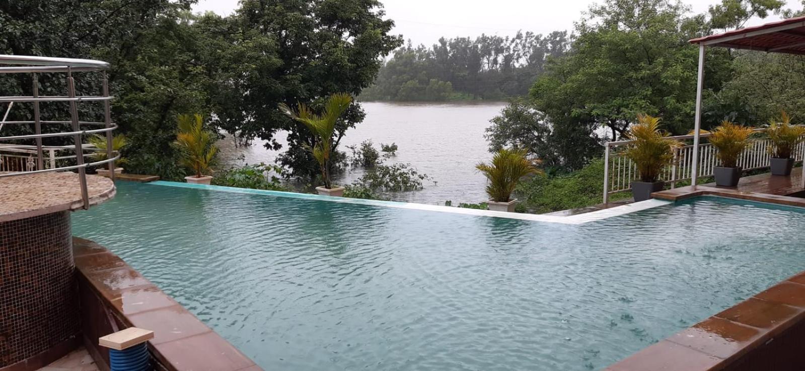 Lake View Resort Lonavala, photo 31