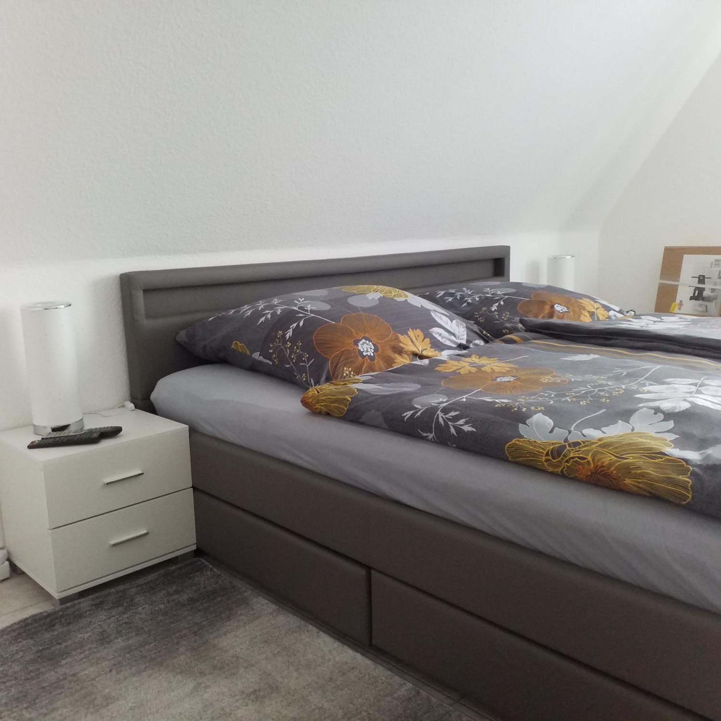 FEWO BEI LEHMANNS en Werl — bedroom
