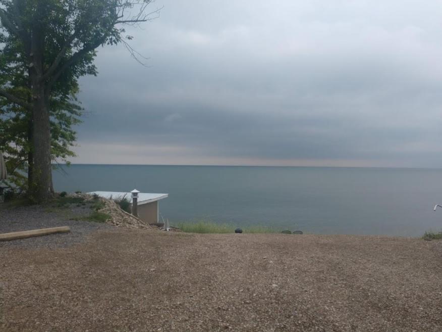 Lake View Cottage on Lake Erie