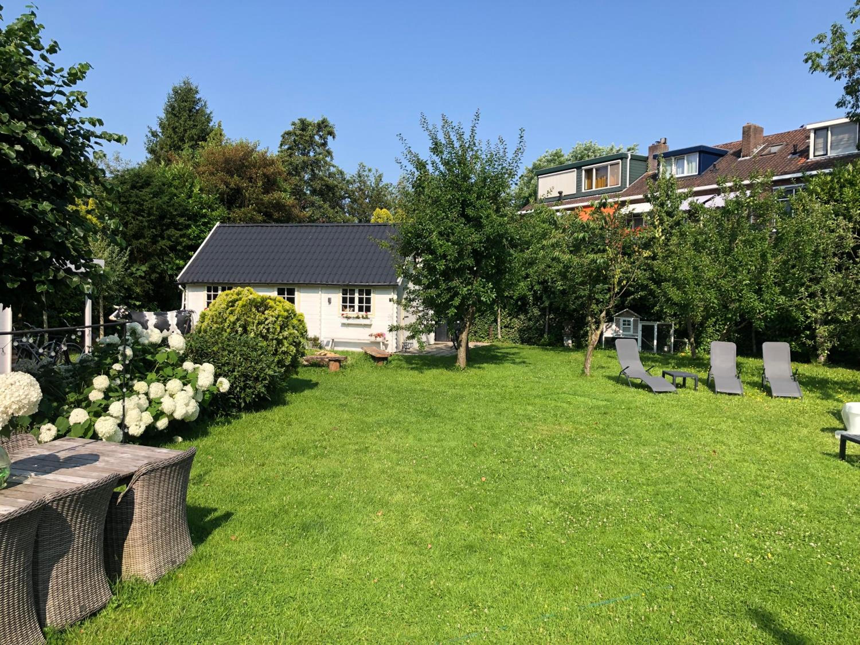 Tiny house in tuin van de statige villa Mariahof view 4