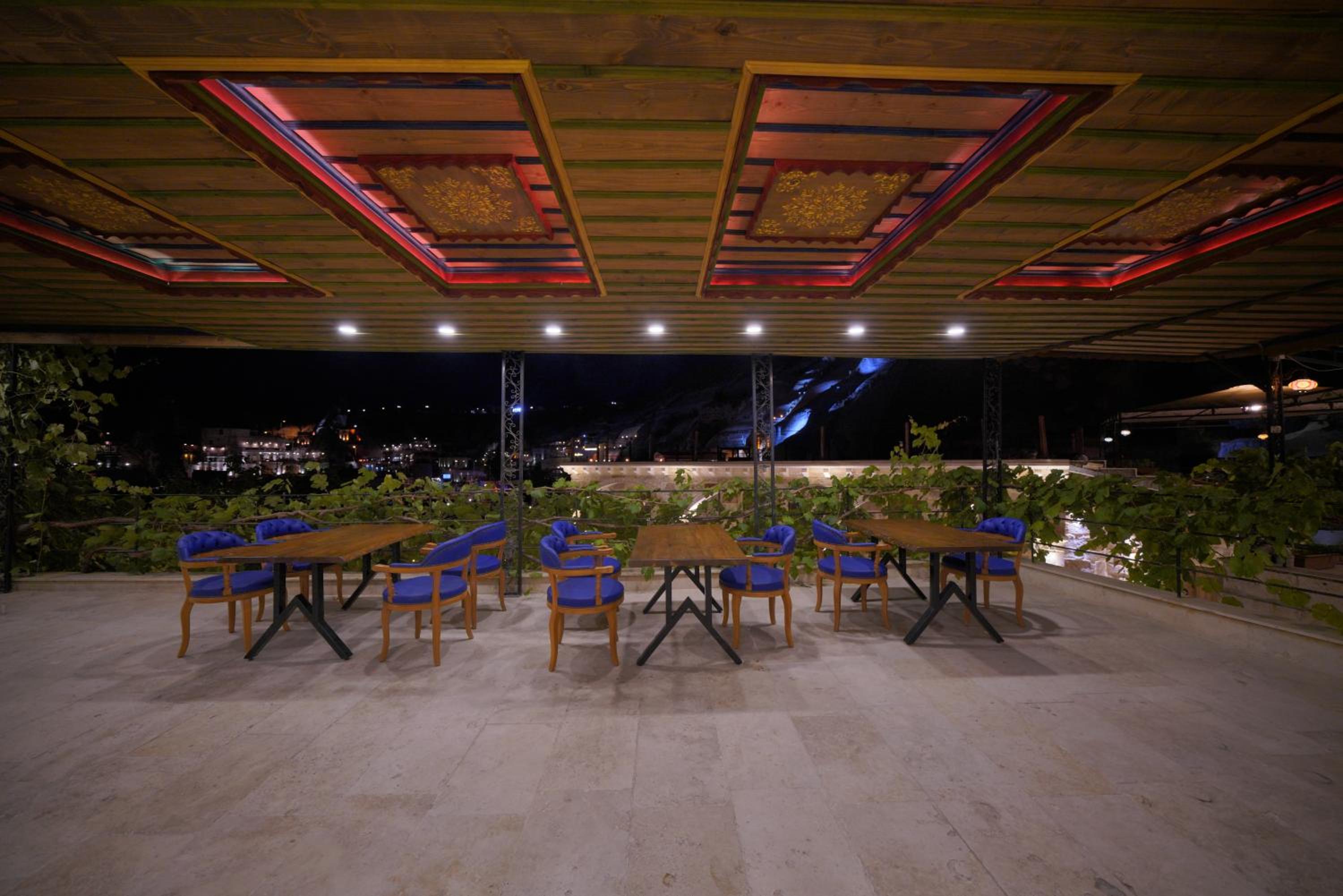 Kayatas Cave Suites - Image 62