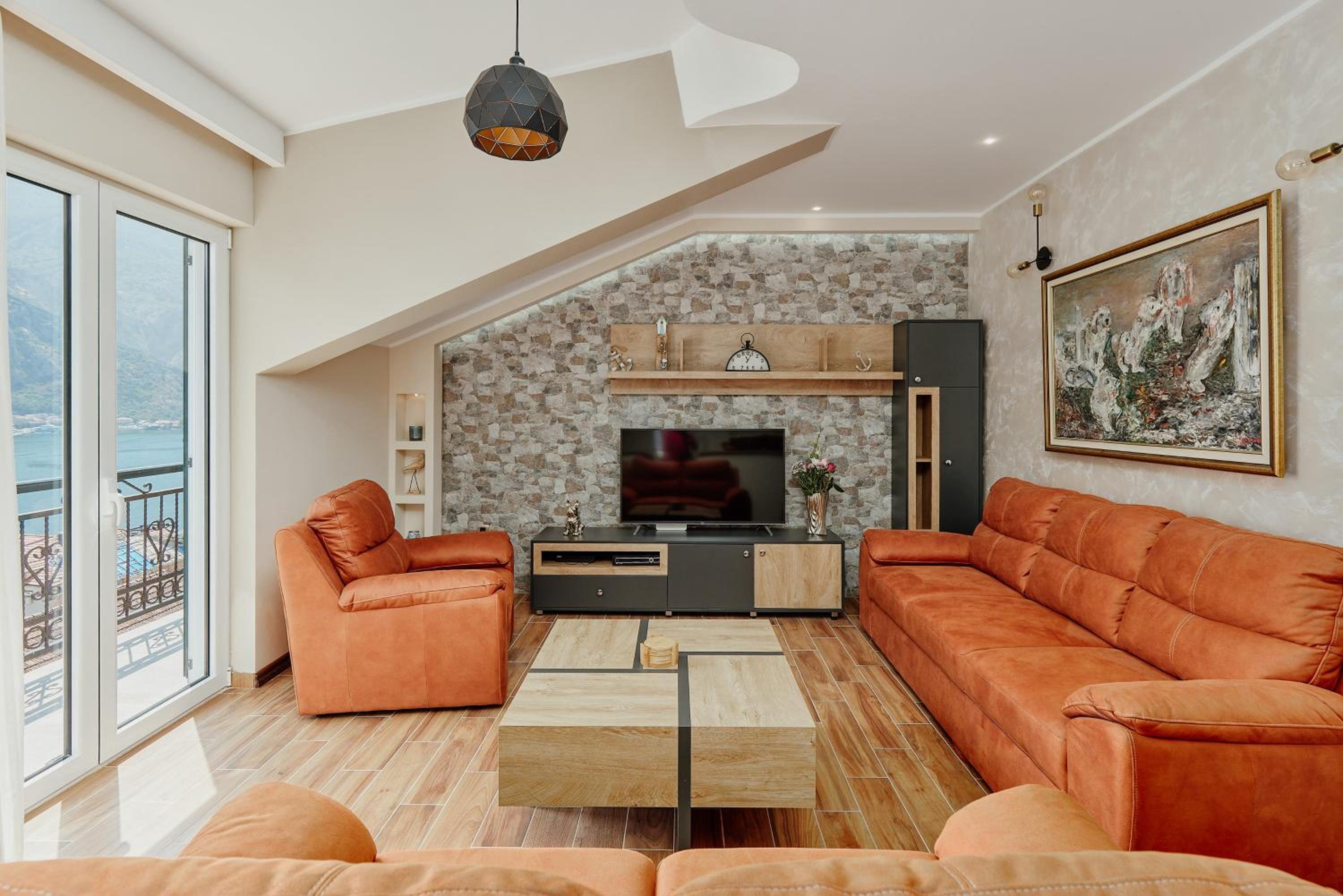 Laurus Lux