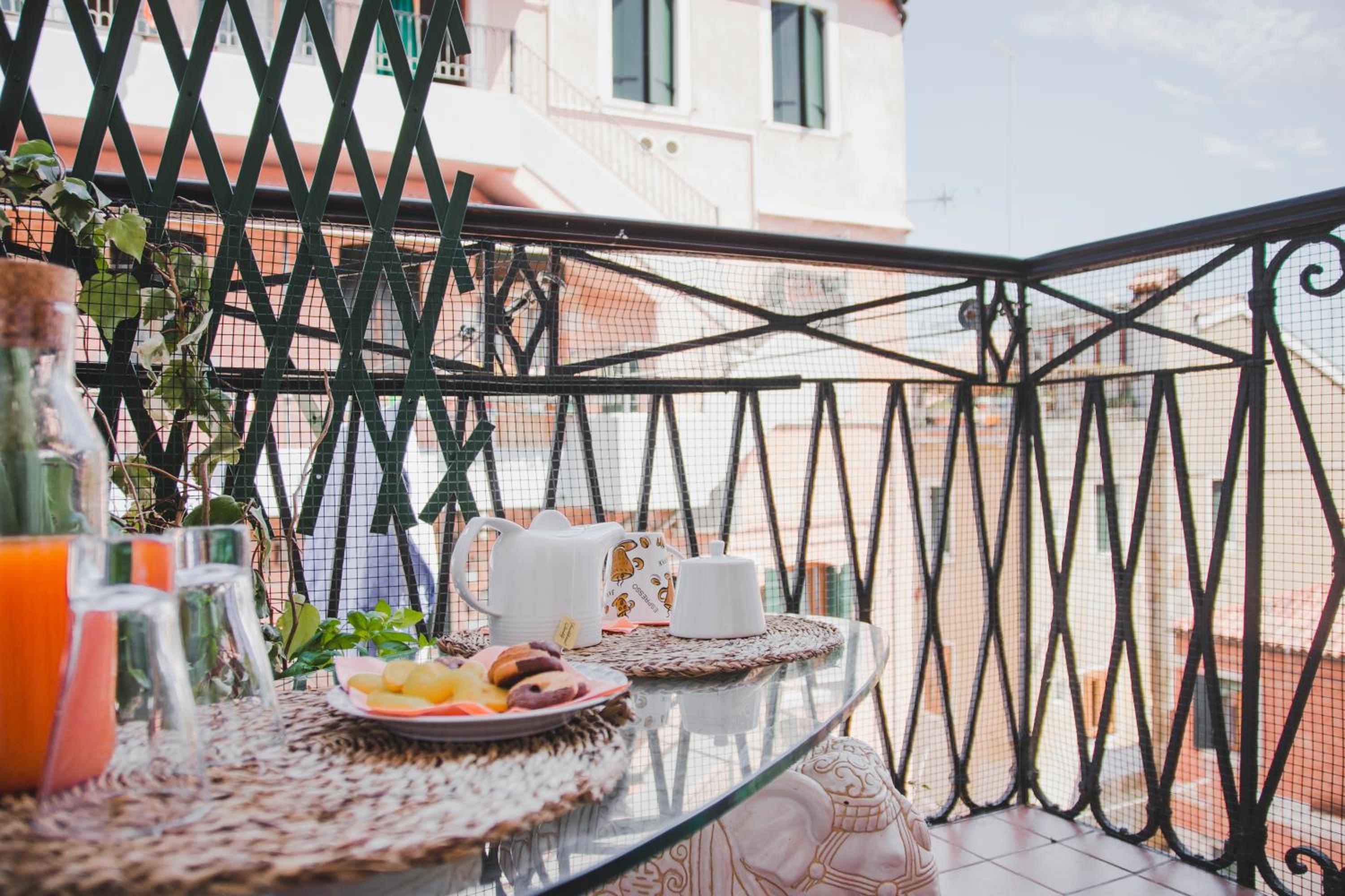 Ca Giardini Apartments in Biennale by Bricola Apartments