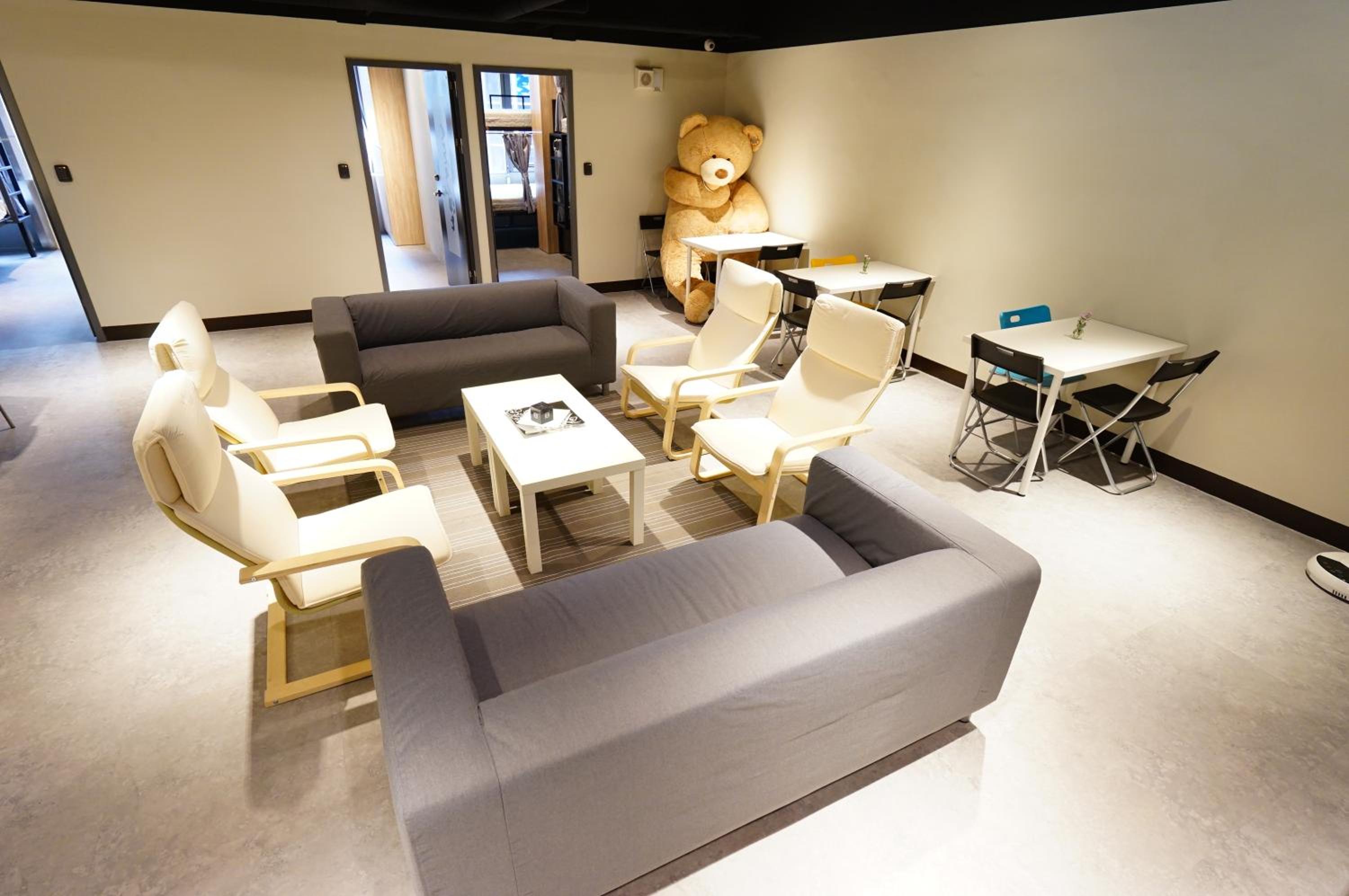 Cavemen Hostel Taipei Station Youth Branch