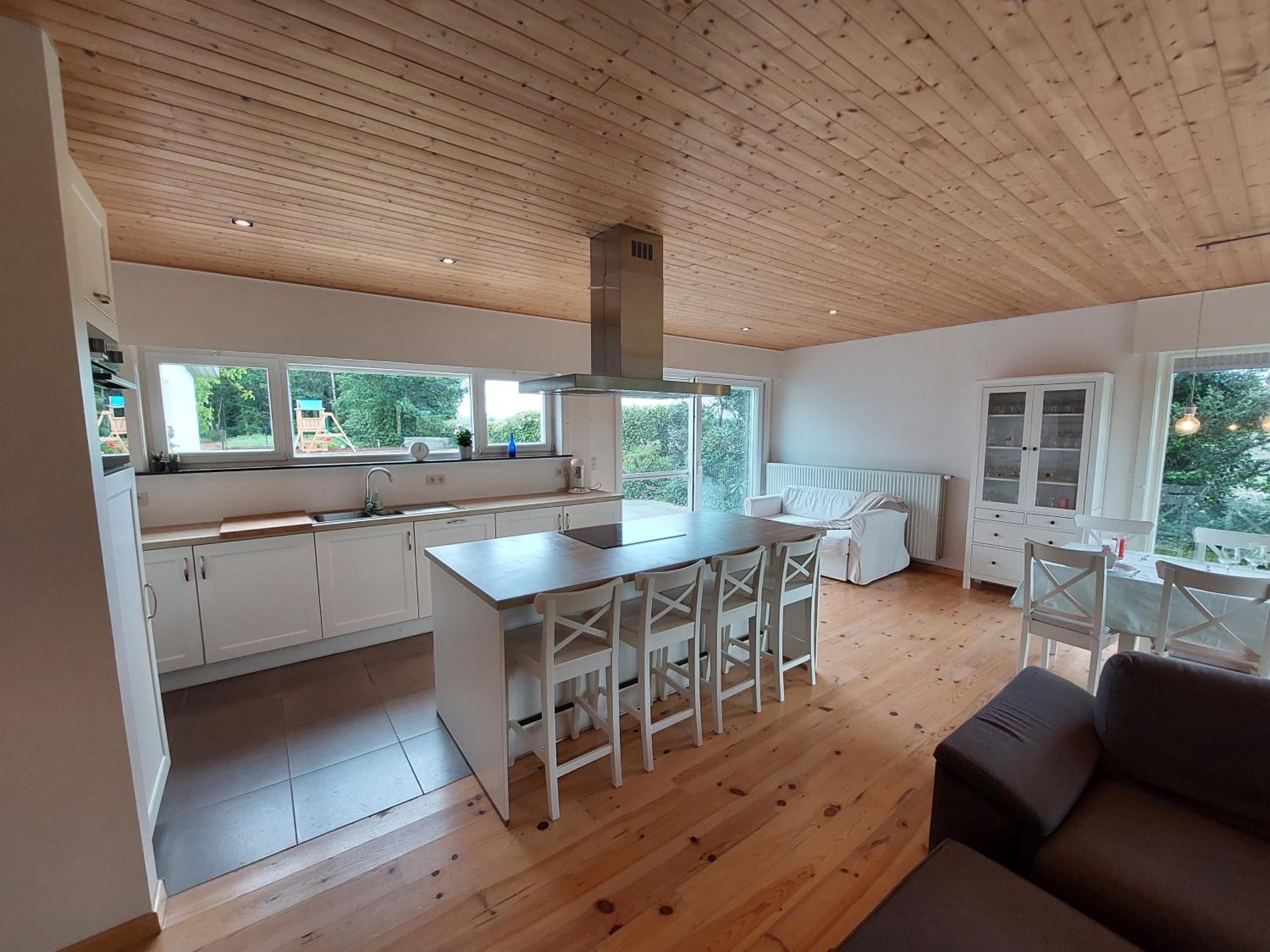 vakantiewoning verwarmd zwembad 30 gr en sauna