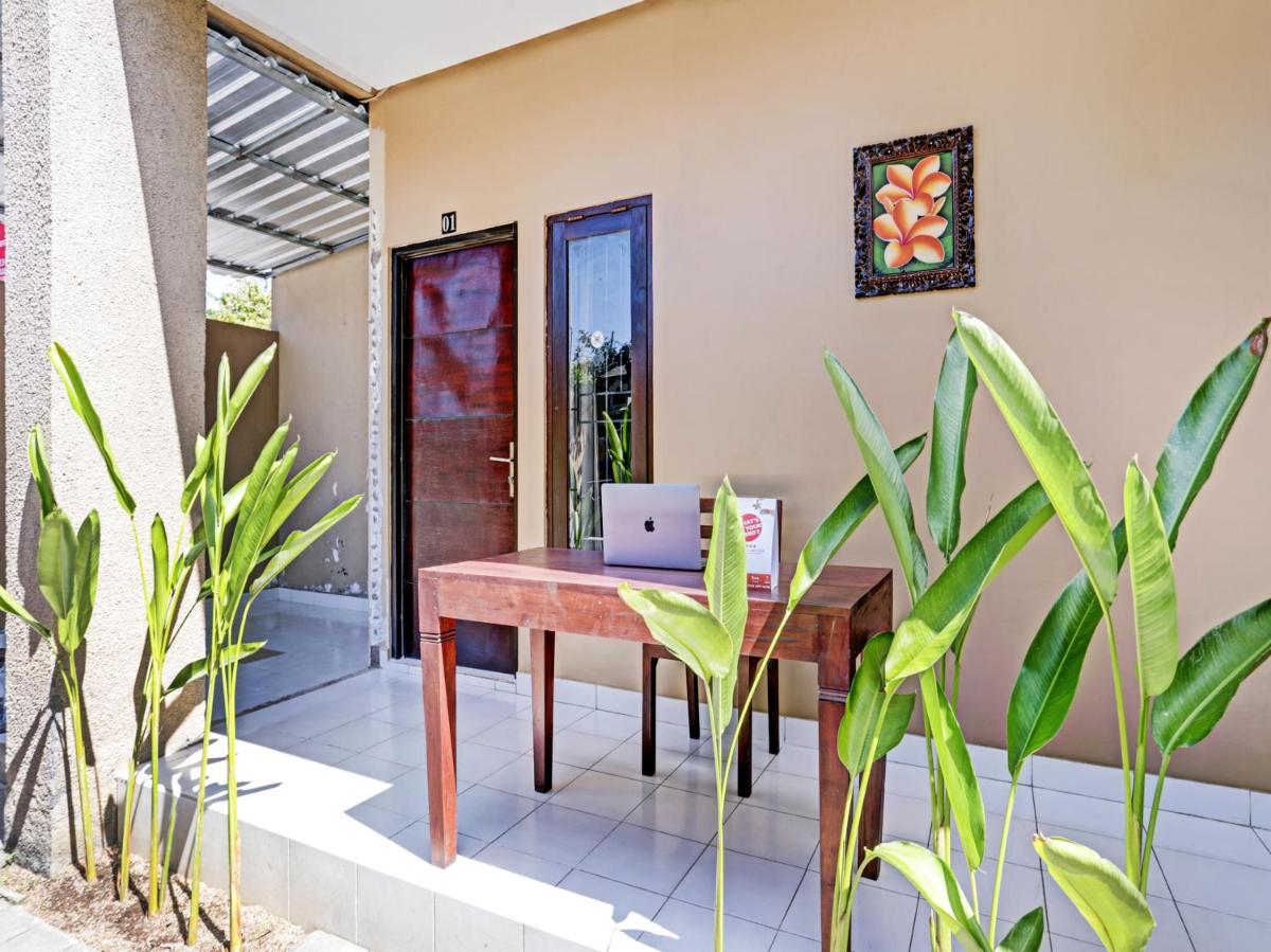 outdoor BBQ area