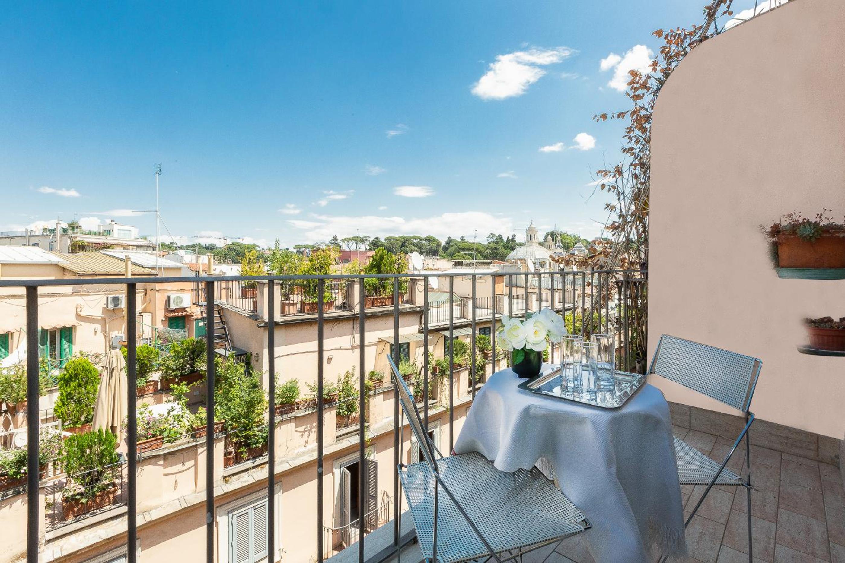 Lovely New Attic, Piazza del Popolo!