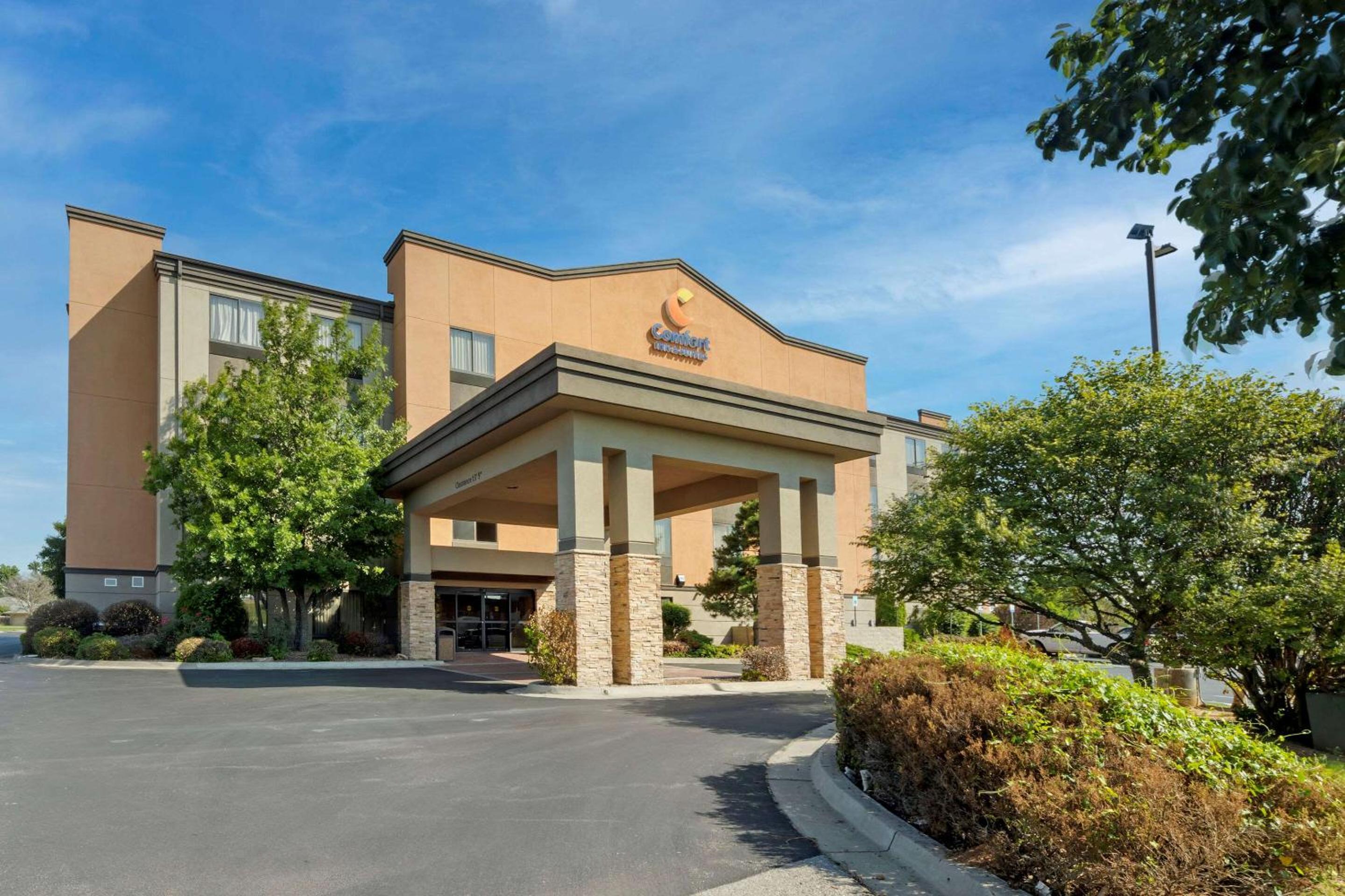 Holiday Inn Express & Suites Weatherford by IHG view 5