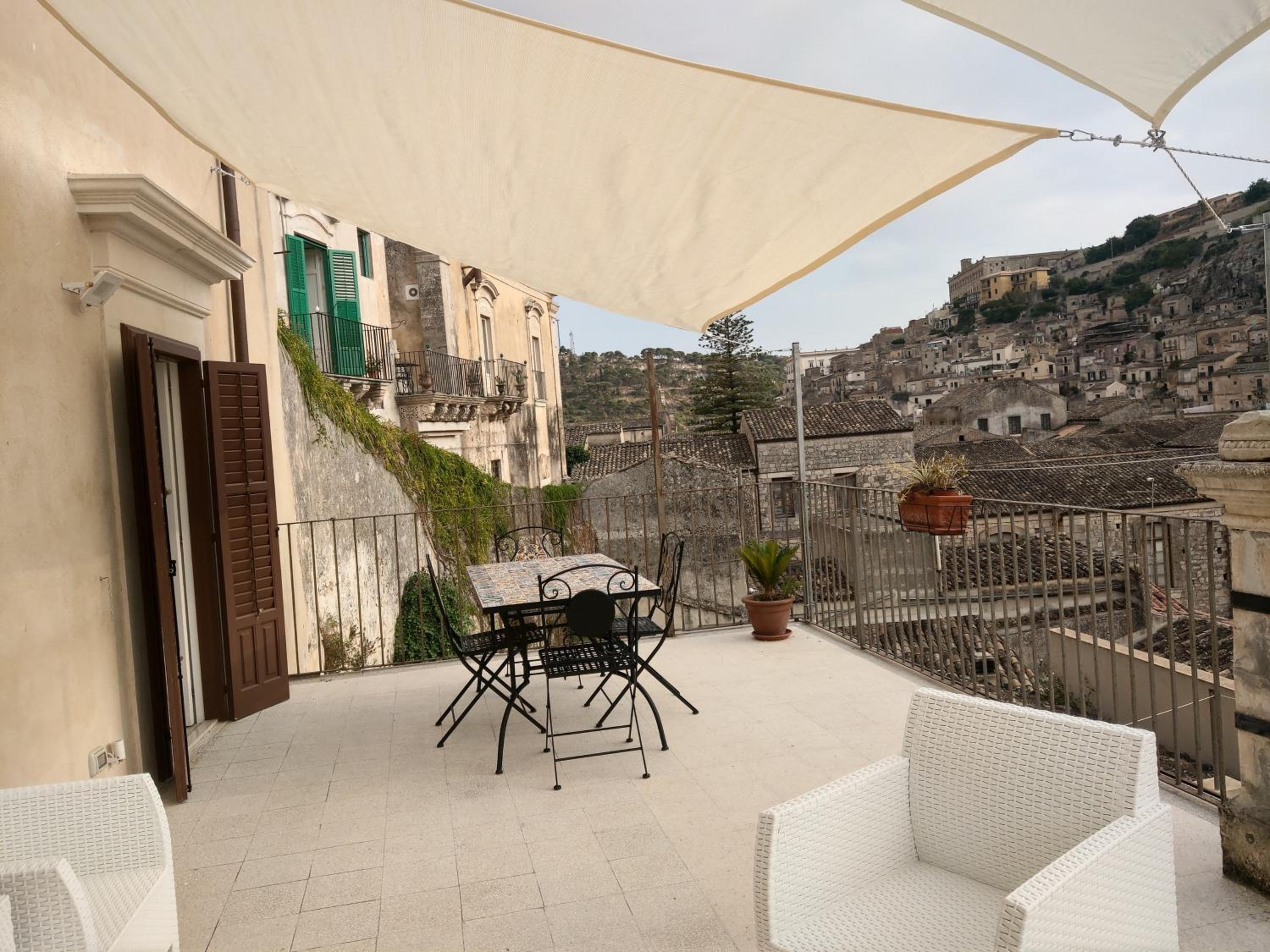 Modica Vacations - Casa Mavi Limite delle due Matrici - Property Image 15