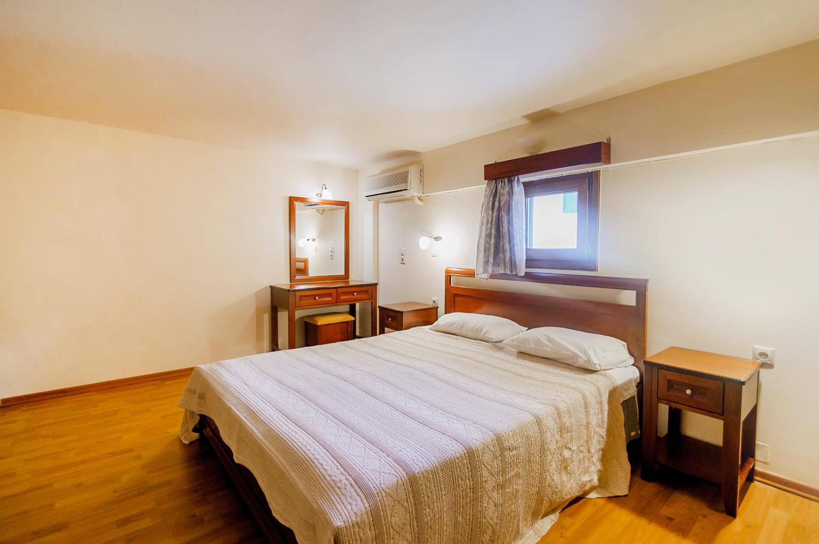 Zorbas Apartments