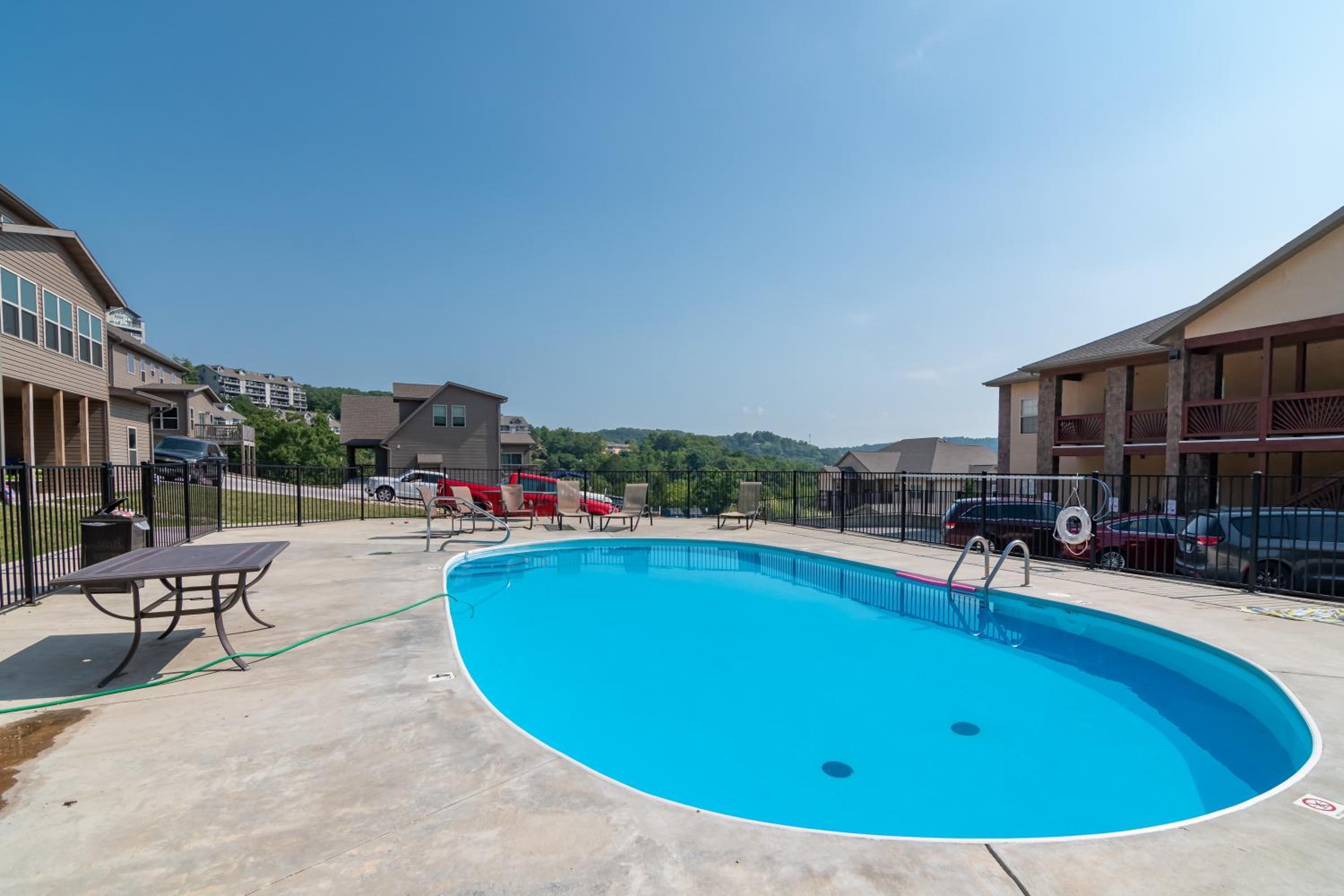 Rockwood Lake Lodge home view 3