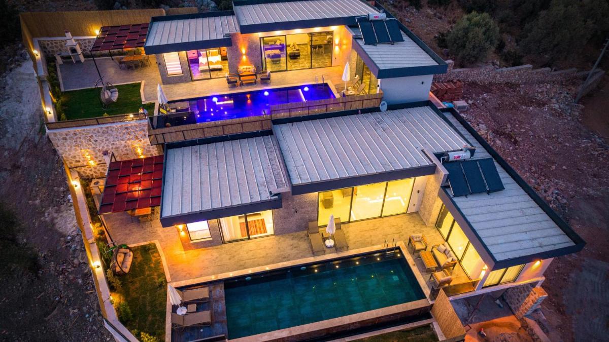 Sare - 2 Bedroom Holiday Villa with jacuzzi in Kalkan view 4