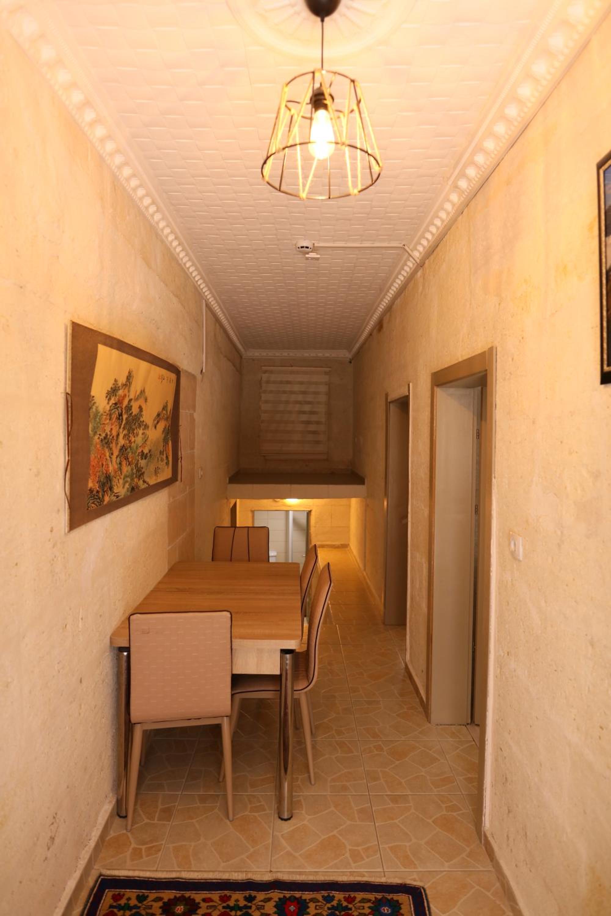 Epoch Stone House - Image 9