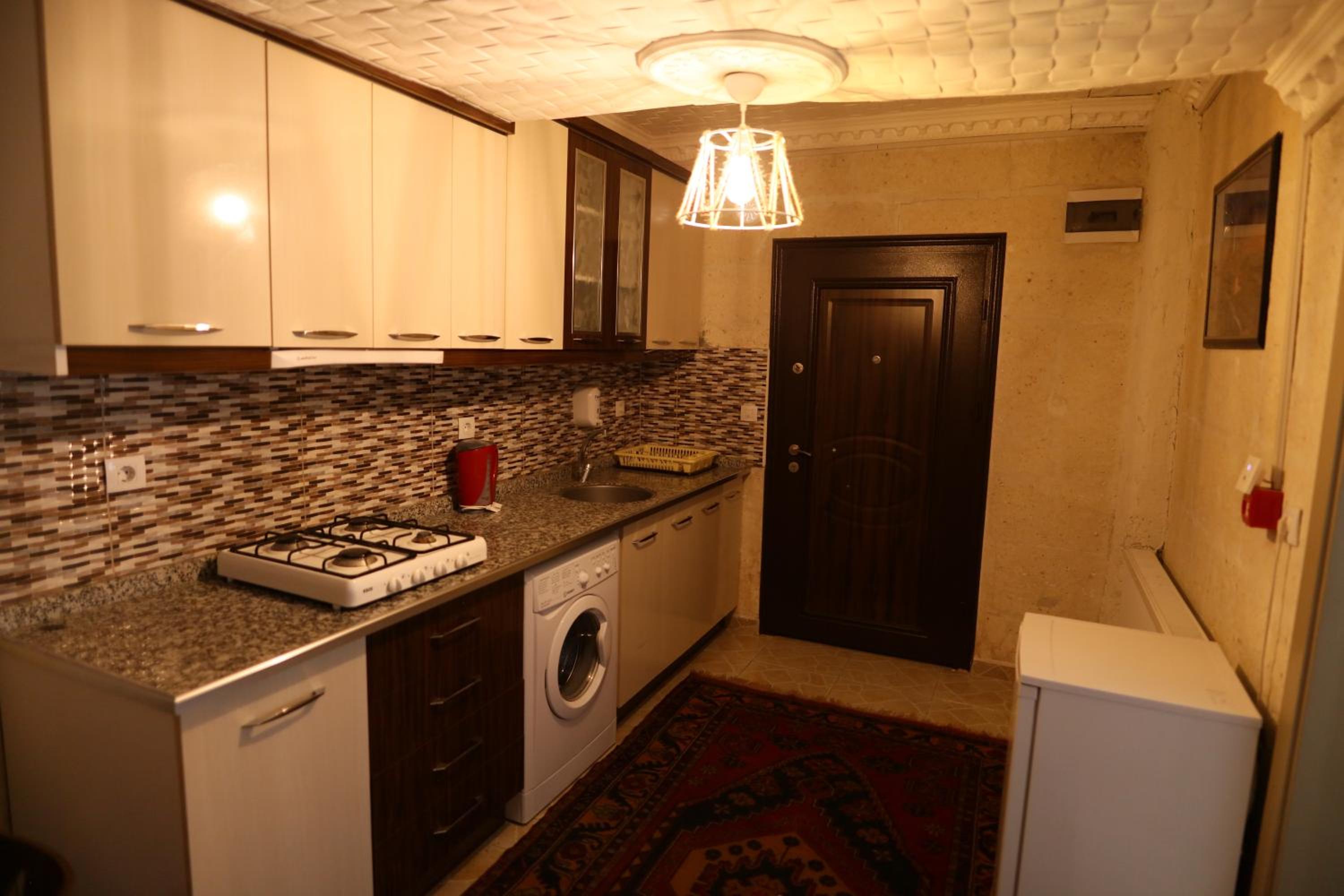 Epoch Stone House - Image 8