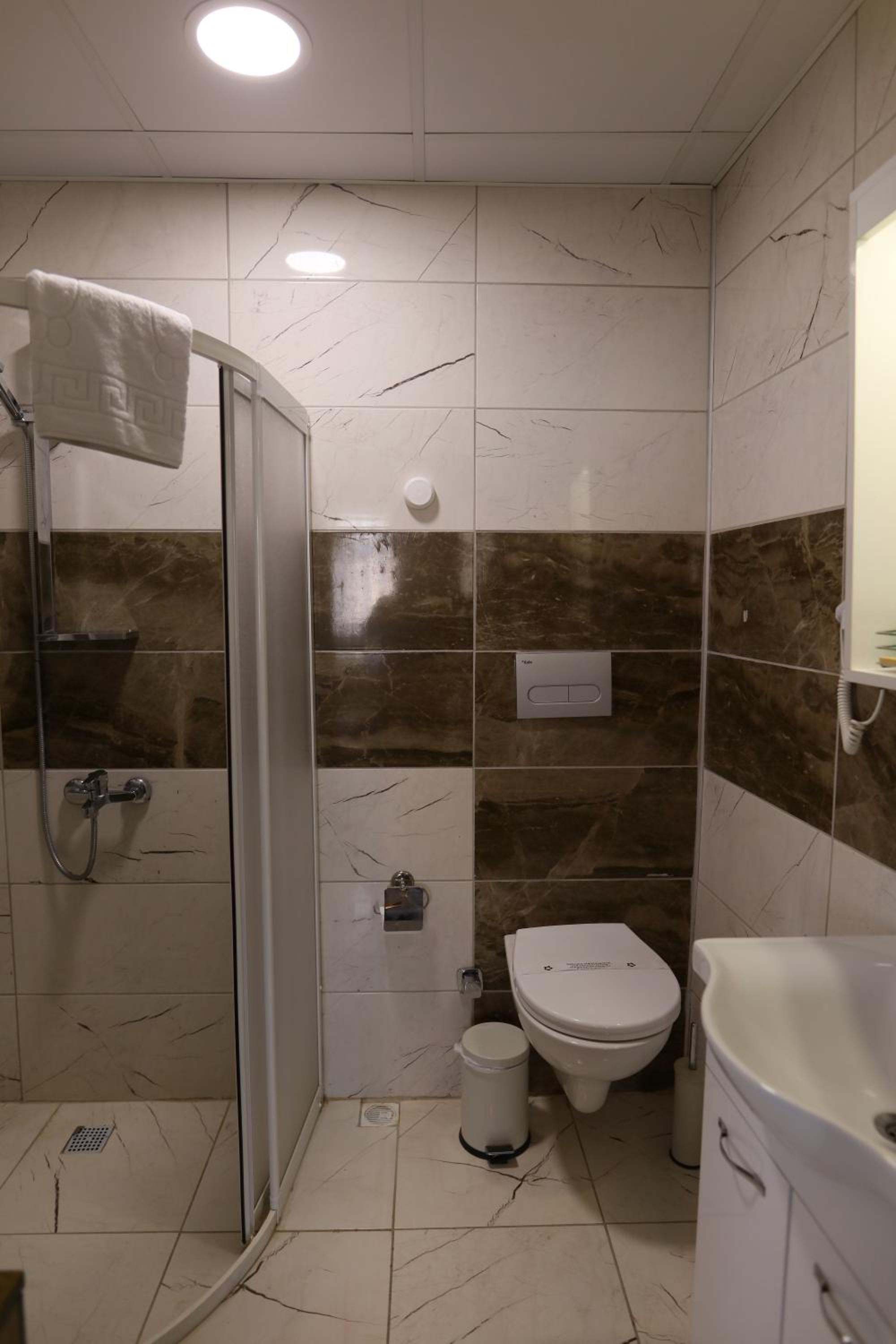 Epoch Stone House - Image 90