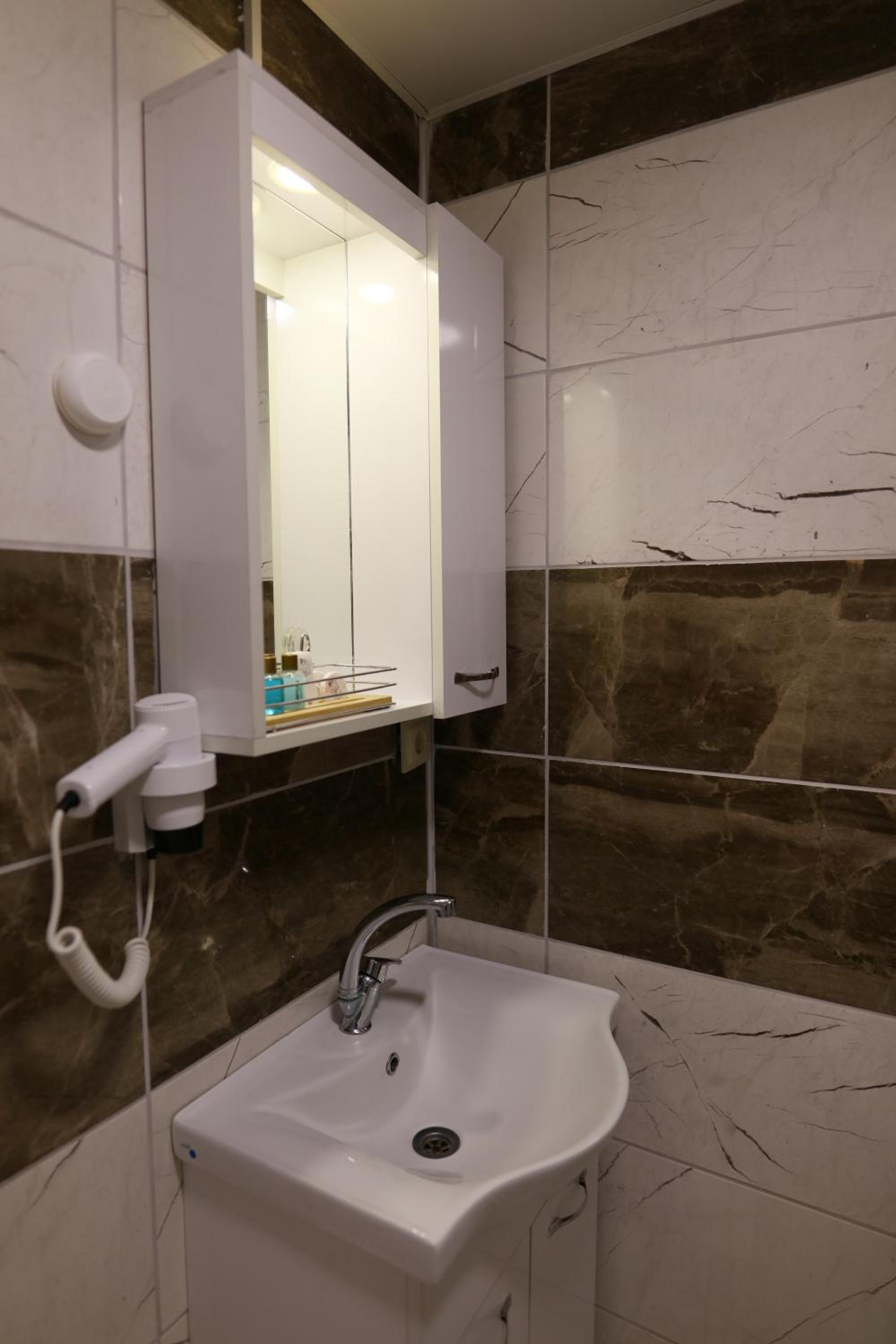 Epoch Stone House - Image 91