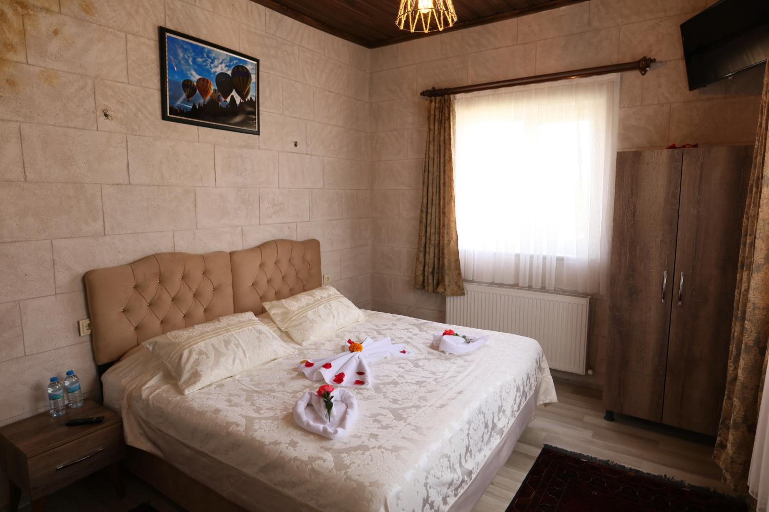 Epoch Stone House - Image 95