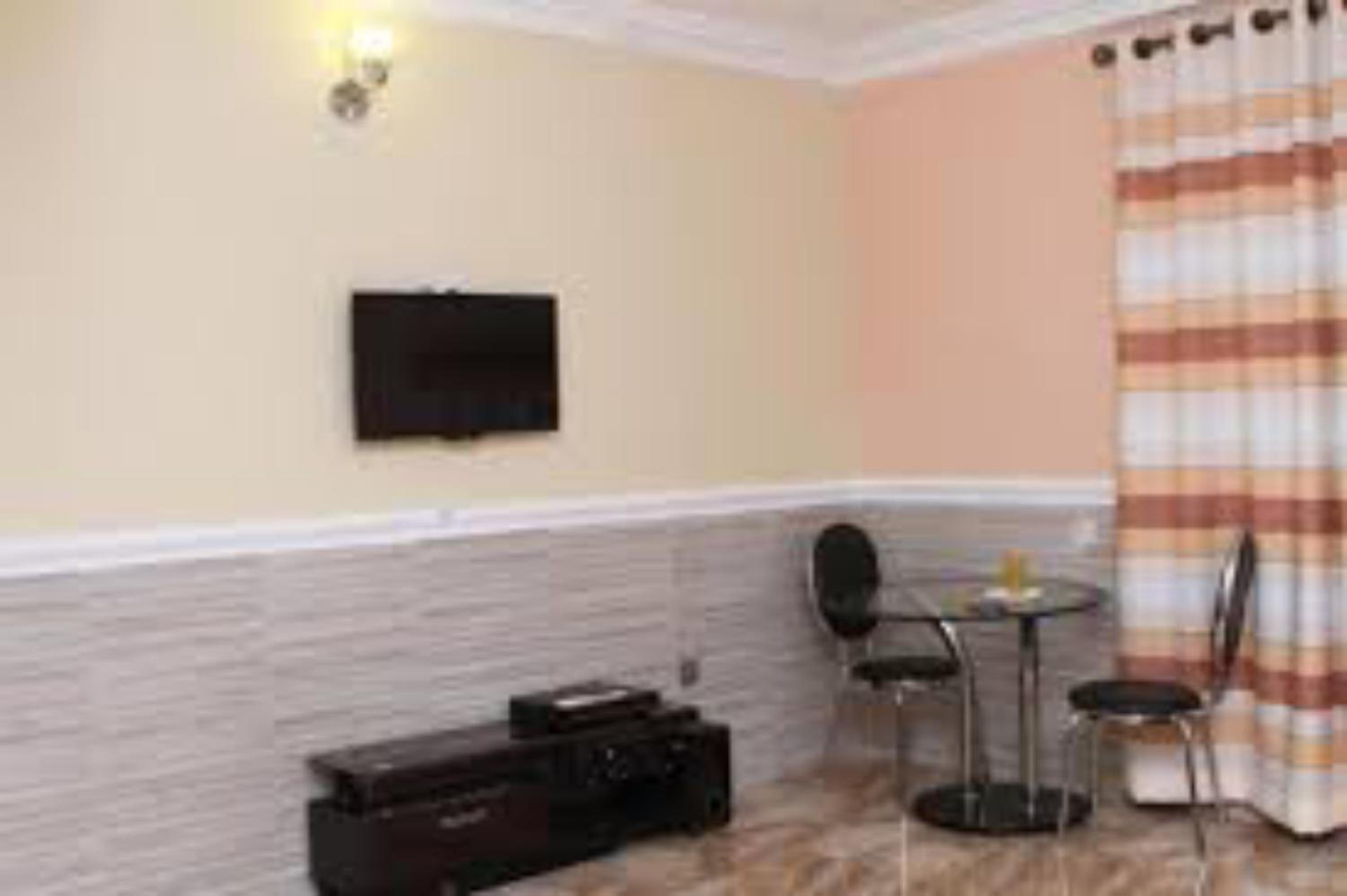 Dilida Guest Suites - Guest Room