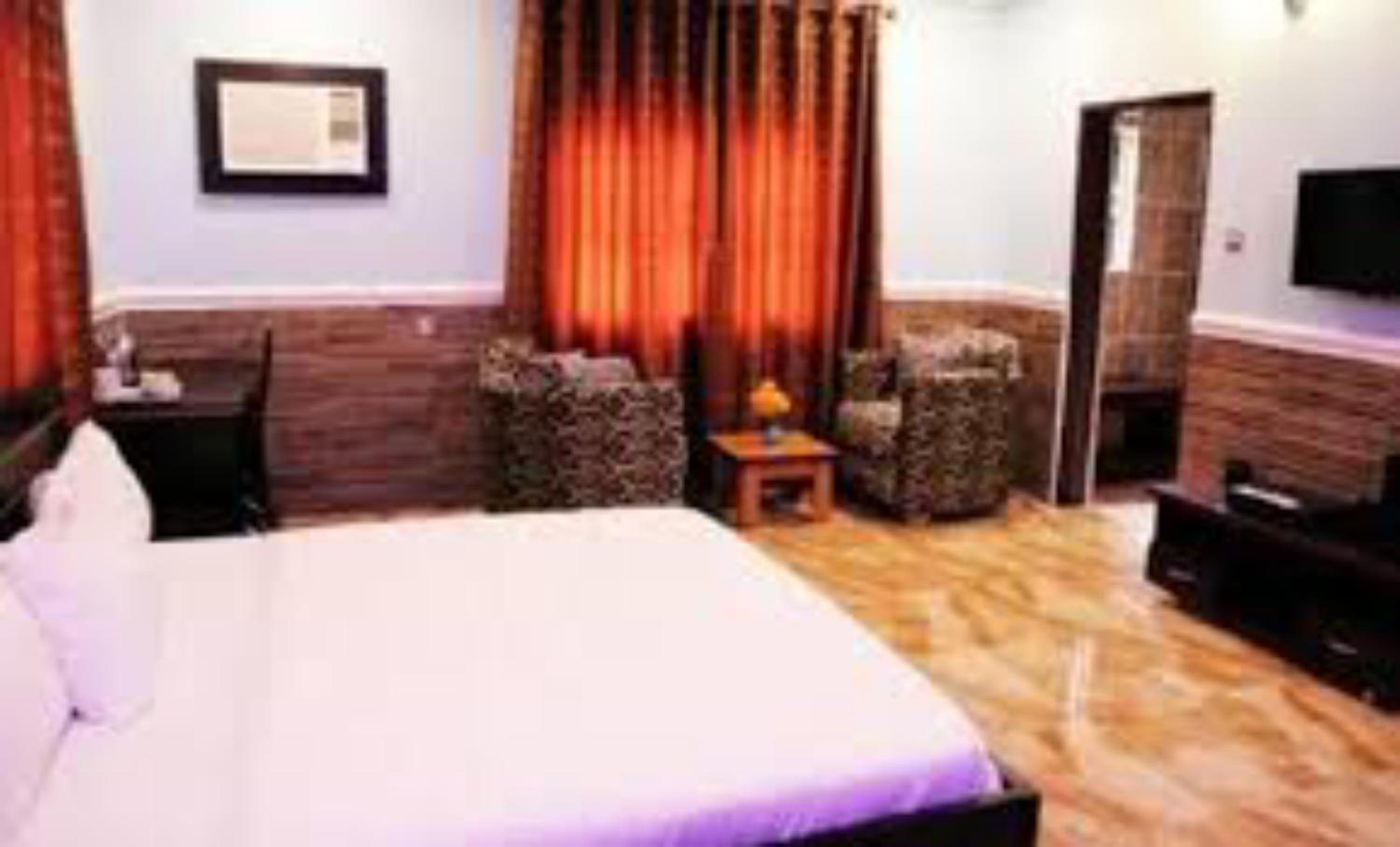 Dilida Guest Suites - Guest Room