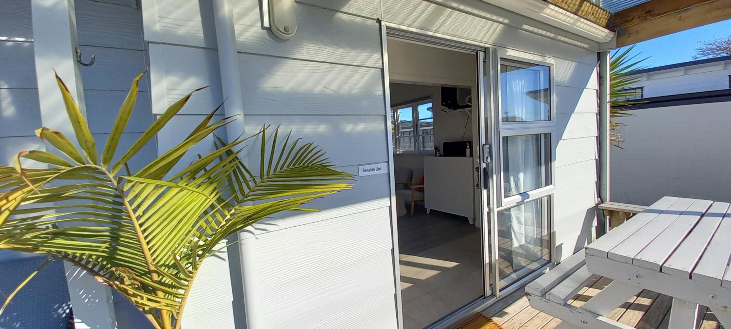 Surf N Stay Whangamata